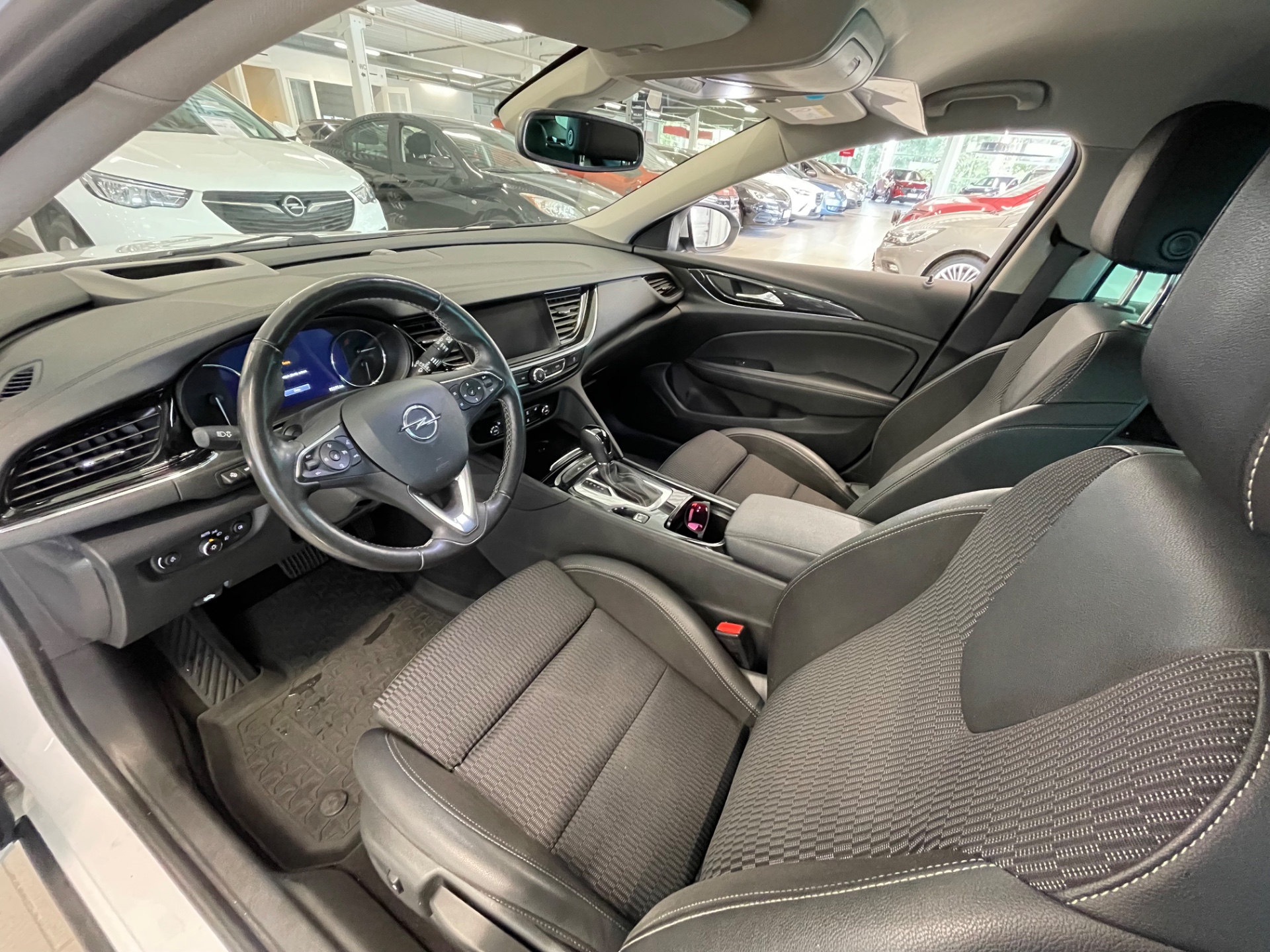 OPEL Insignia Sports Tourer Innovation Plus 165 Turbo A