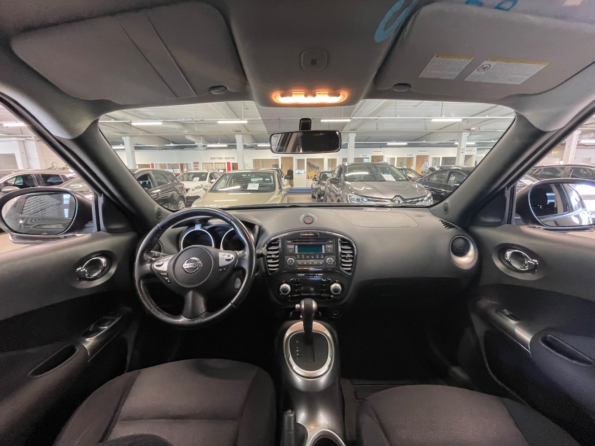 NISSAN Juke 1,6L Acenta 2WD CVT 17 Elegance IMS