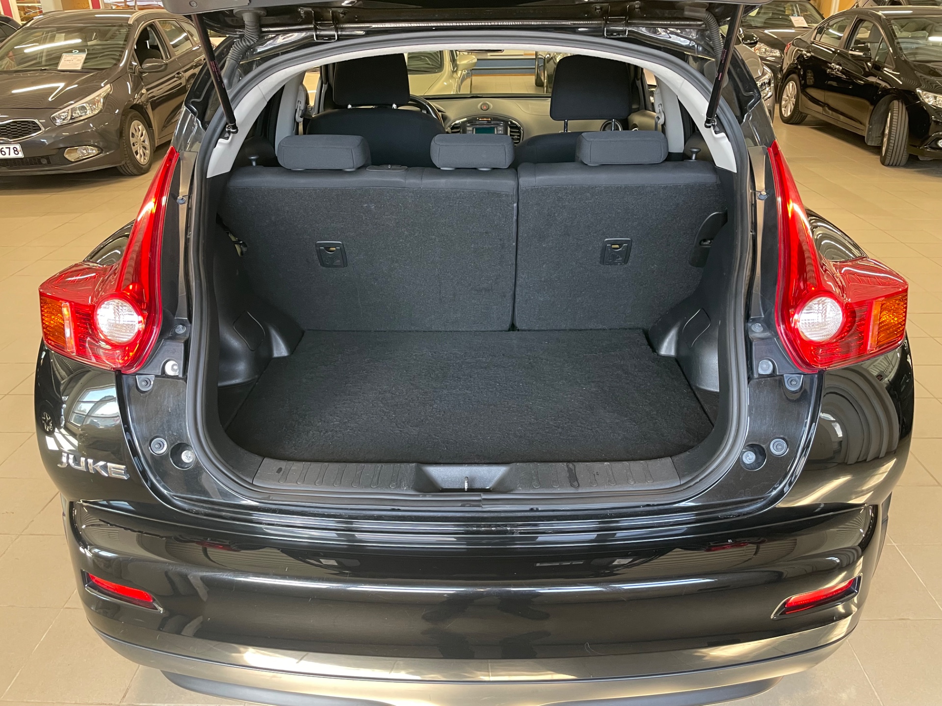 NISSAN Juke 1,6L Acenta 2WD CVT 17 Elegance IMS