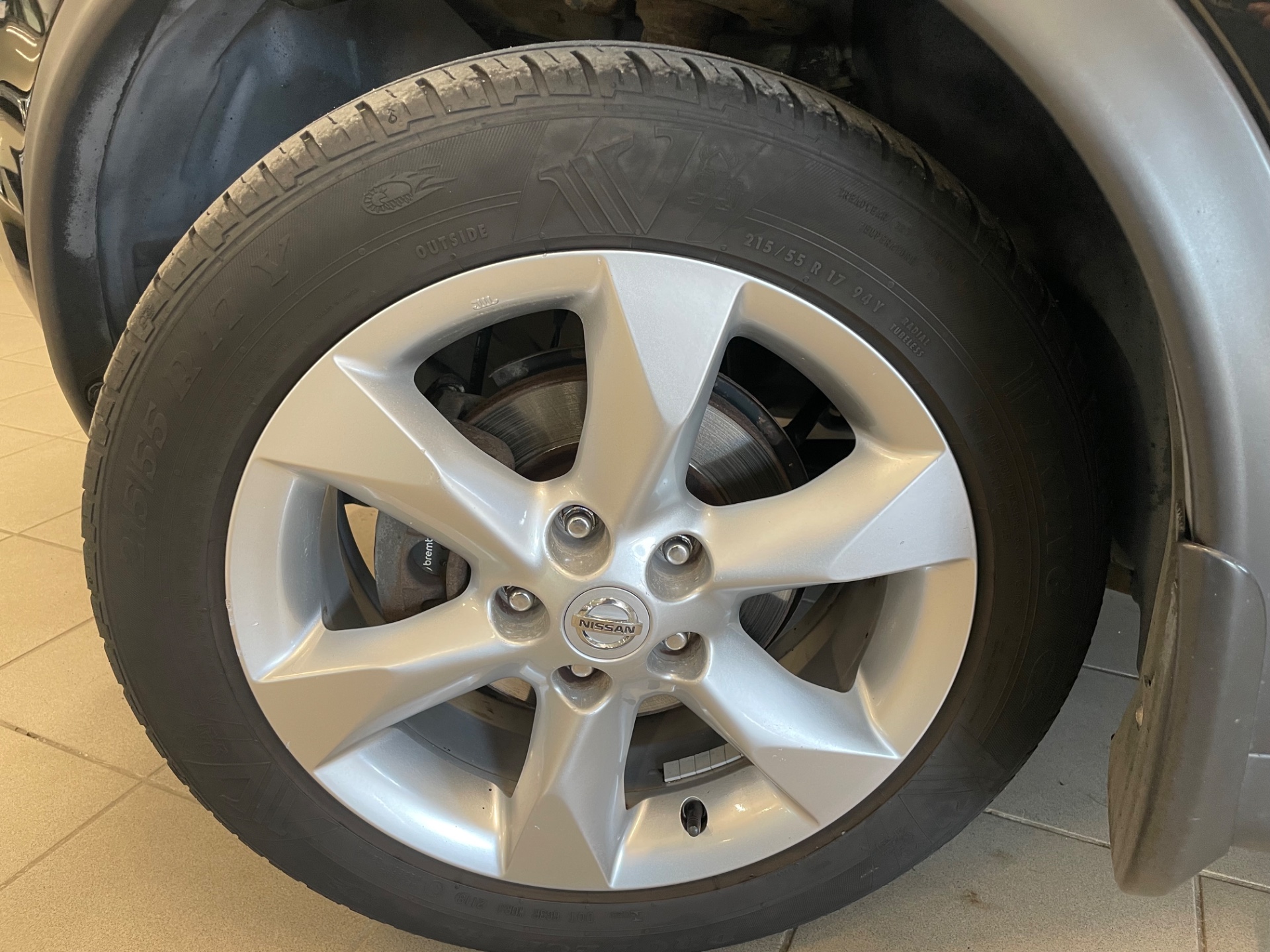 NISSAN Juke 1,6L Acenta 2WD CVT 17 Elegance IMS