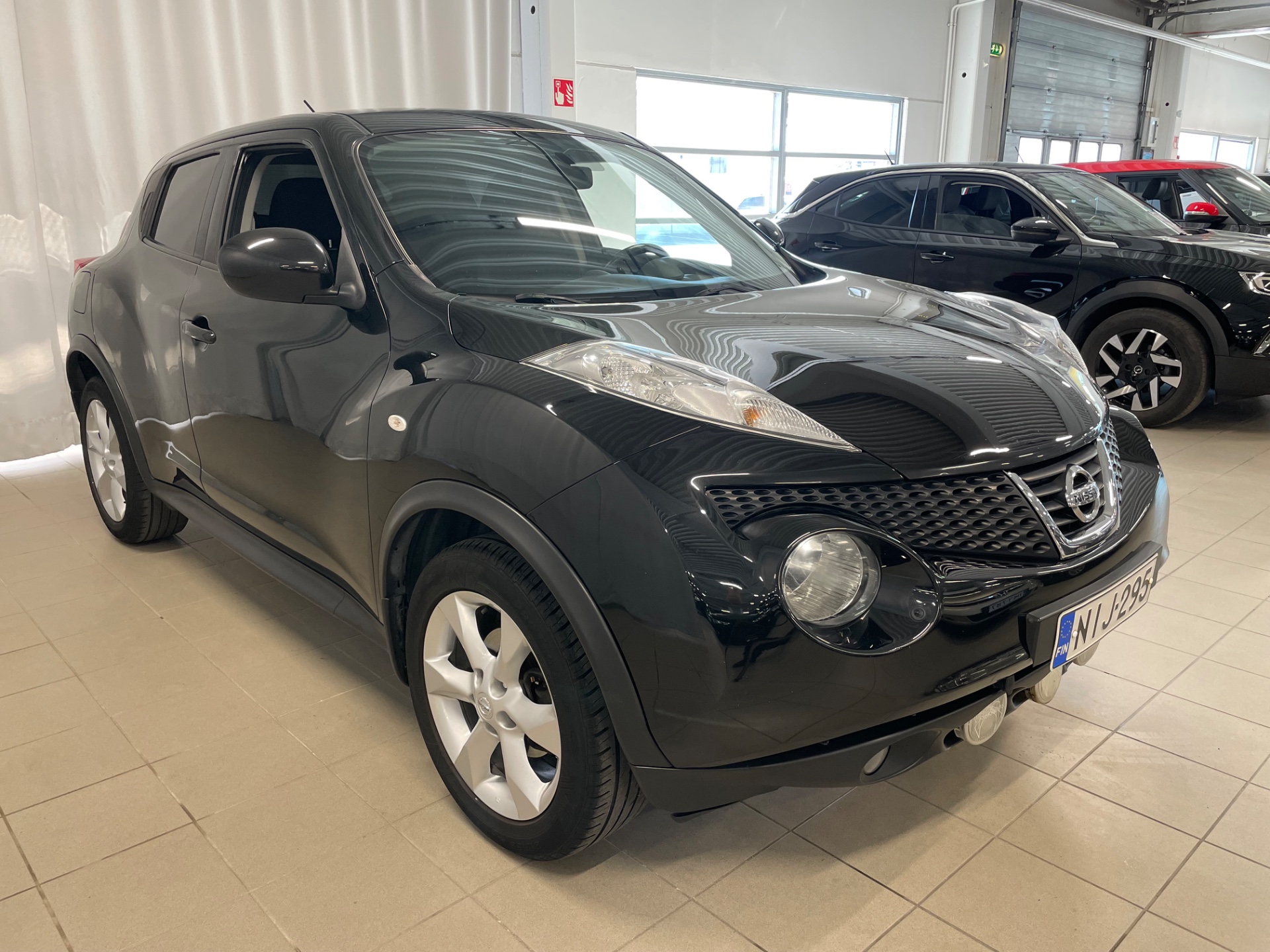 NISSAN Juke 1,6L Acenta 2WD CVT 17 Elegance IMS