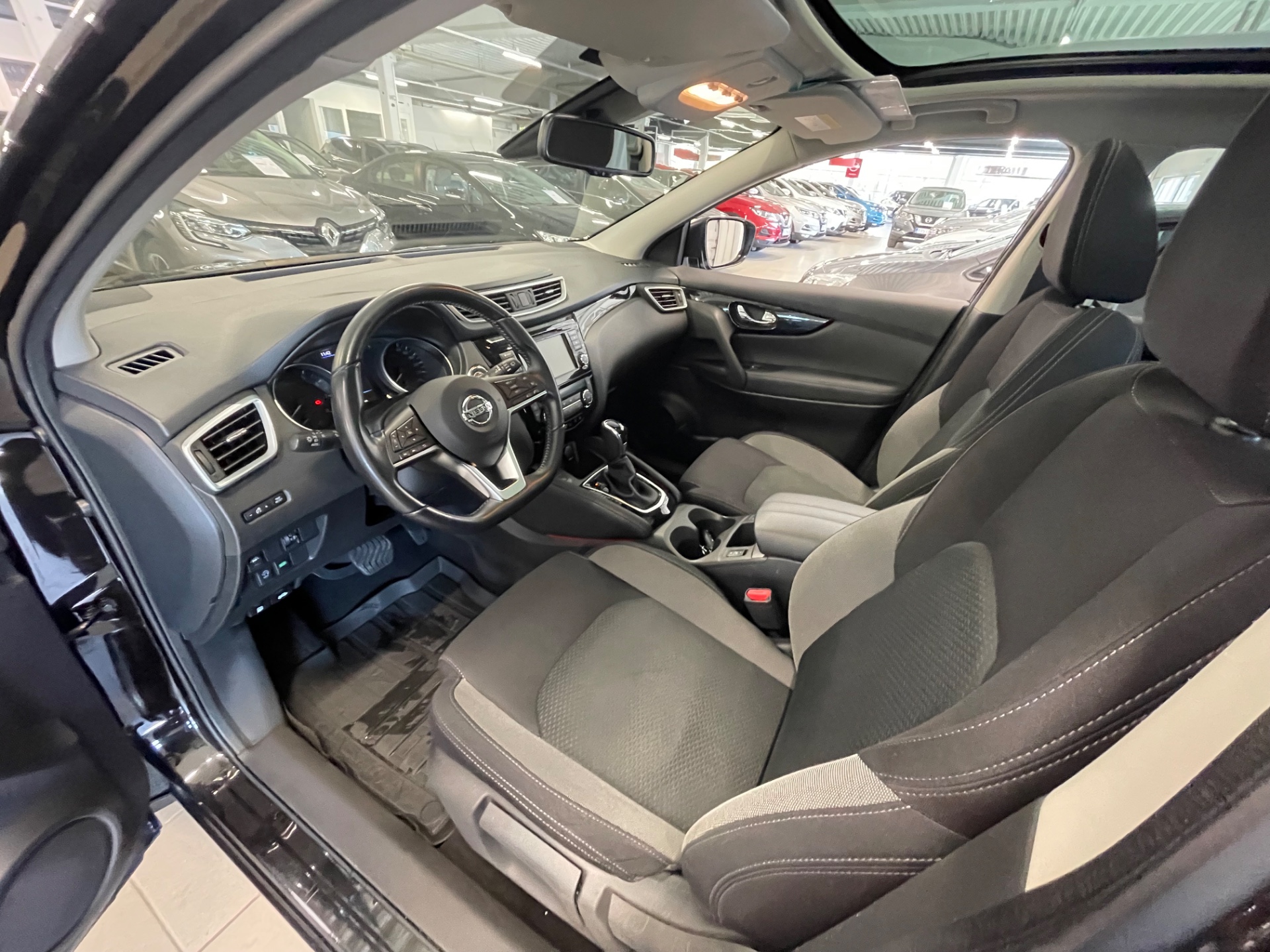 NISSAN QASHQAI DIG-T 160 N-Connecta 2WD DCT roof pack MY19