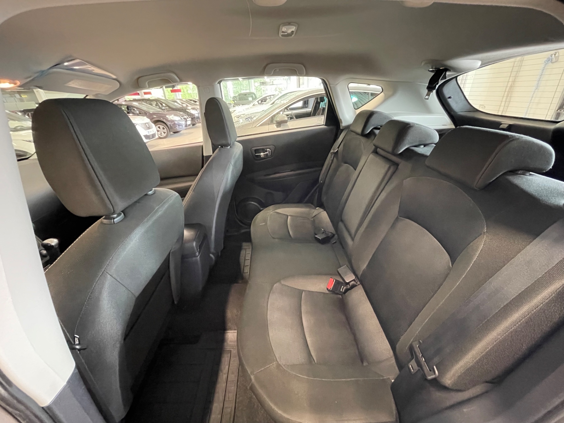 NISSAN QASHQAI 1,6L Stop / Start System Acenta 2WD 5M/T Connect MY11