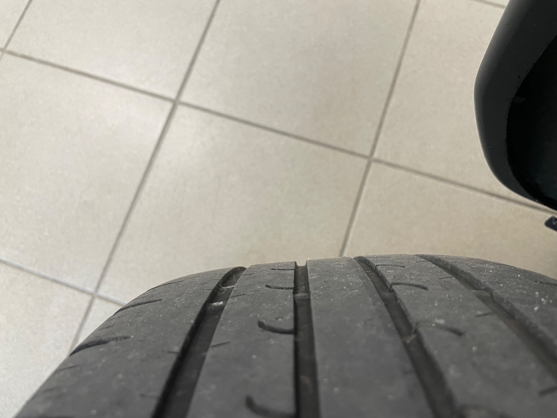 NISSAN QASHQAI 1,6L Stop / Start System Acenta 2WD 5M/T Connect MY11