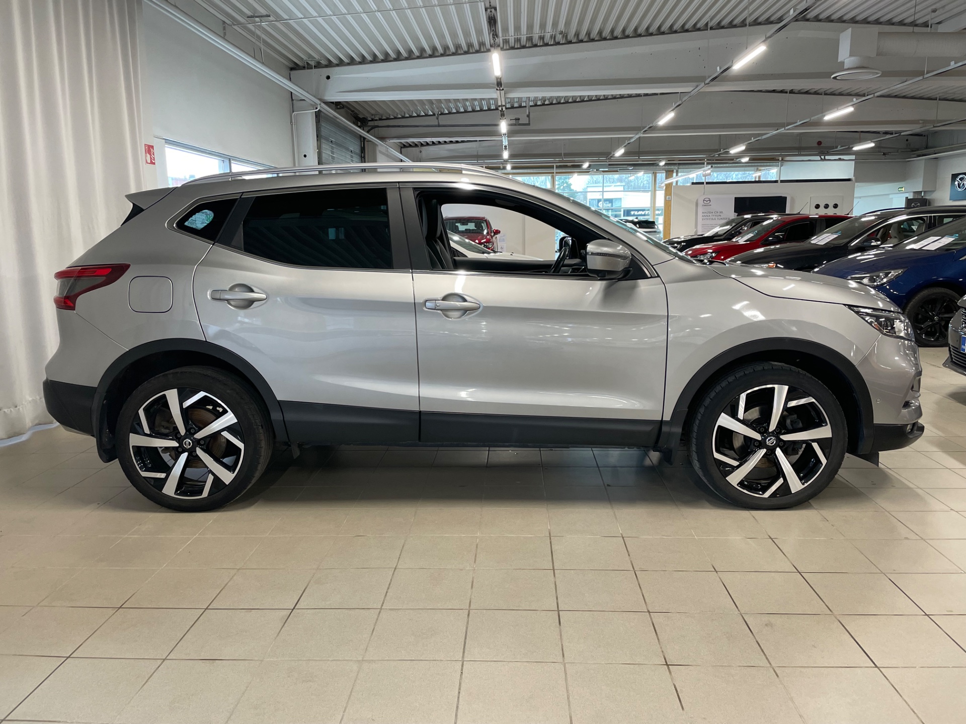 NISSAN NISSAN QASHQAI DIG-T 160 Tekna+ 2WD DCT NNC / Korkotarjous 2,99% + kulut