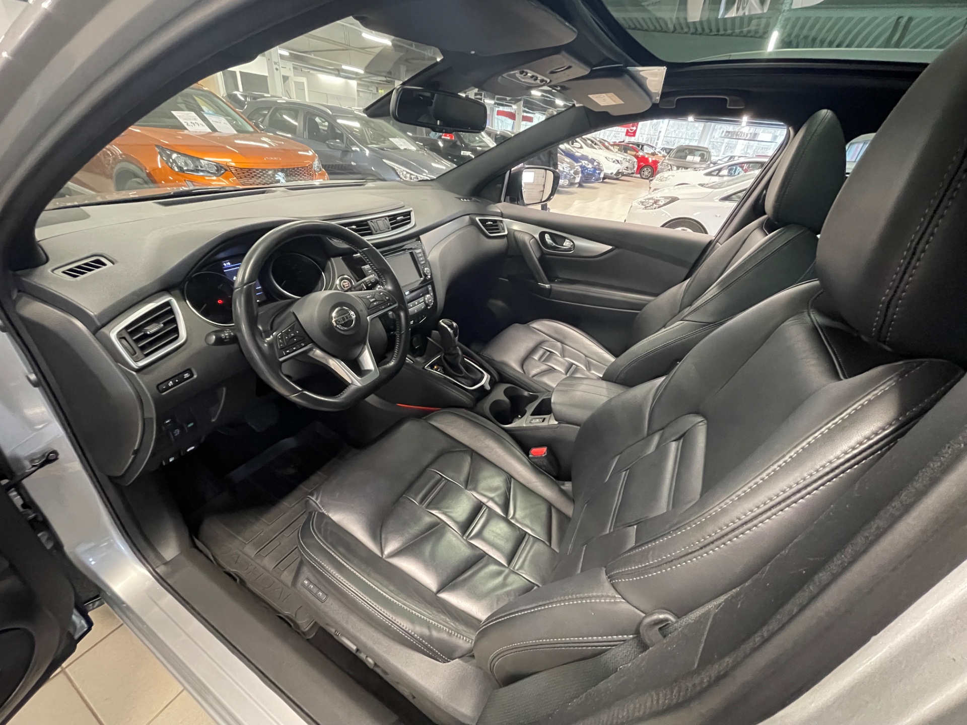 NISSAN NISSAN QASHQAI DIG-T 160 Tekna+ 2WD DCT NNC / Korkotarjous 2,99% + kulut
