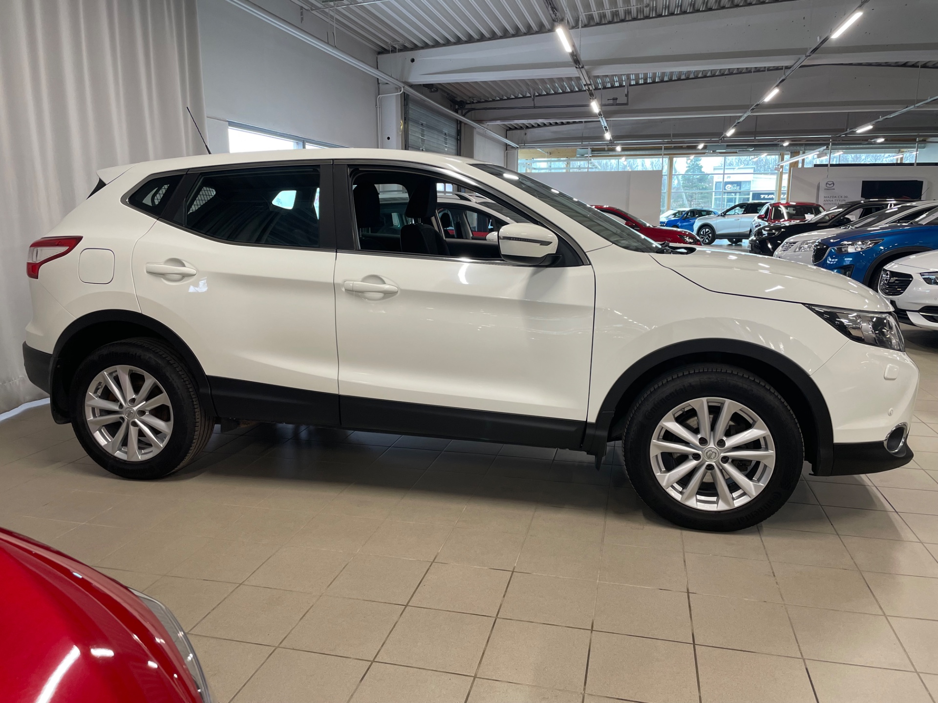 NISSAN QASHQAI DIG-T 115 Acenta 2WD Xtronic E6 Safety Pack Connect / Korkotarjous 2,99% + kulut