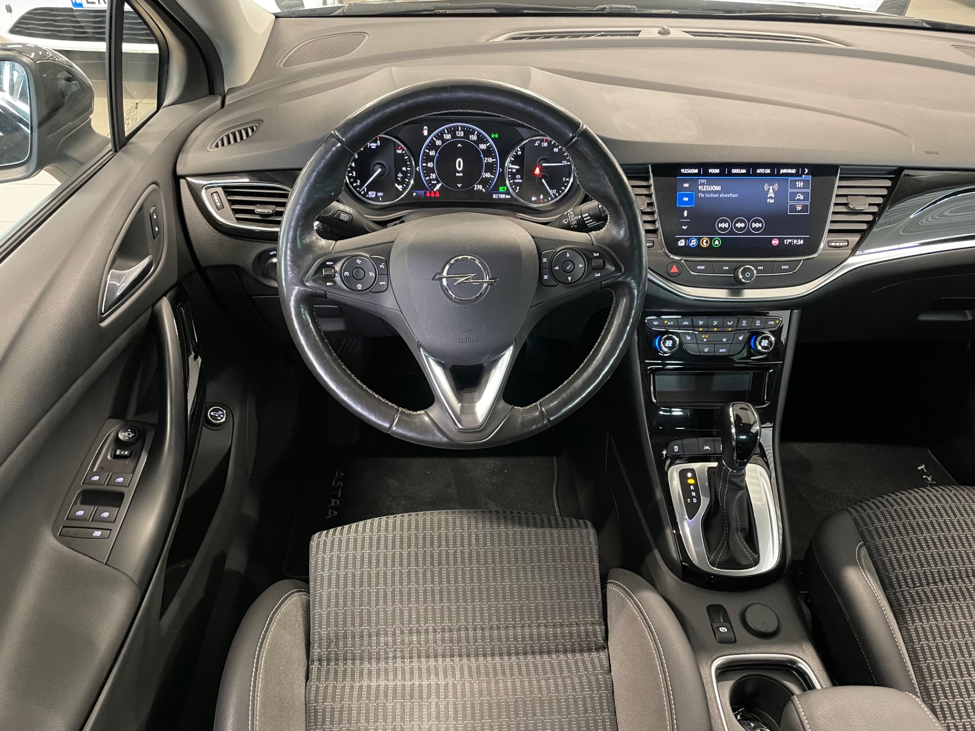 OPEL ASTRA Sports Tourer Ultimate Innovation 145 Turbo A