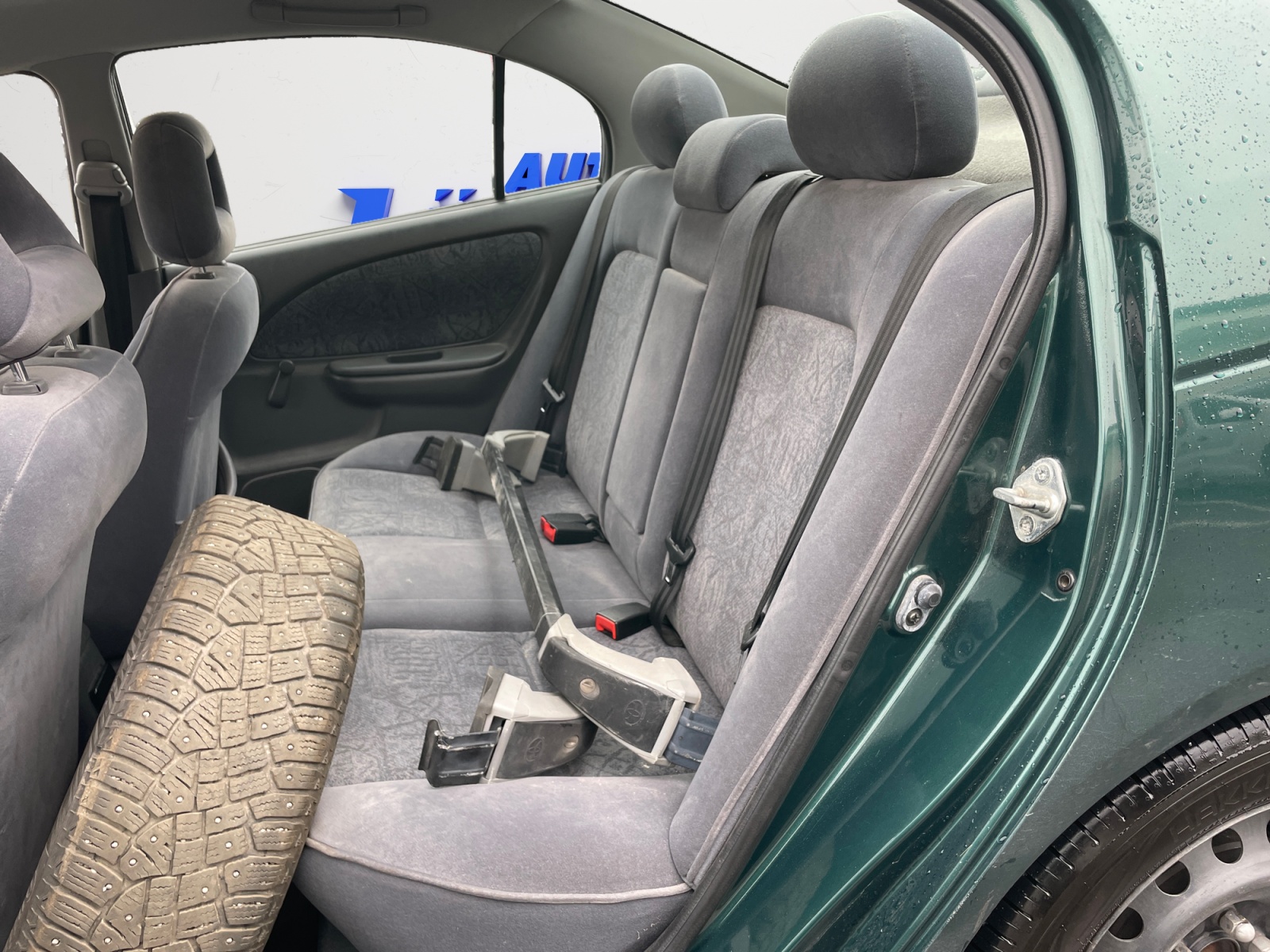 Toyota Avensis 16
