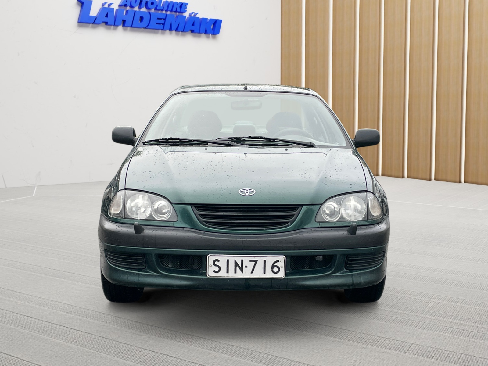 Toyota Avensis 8