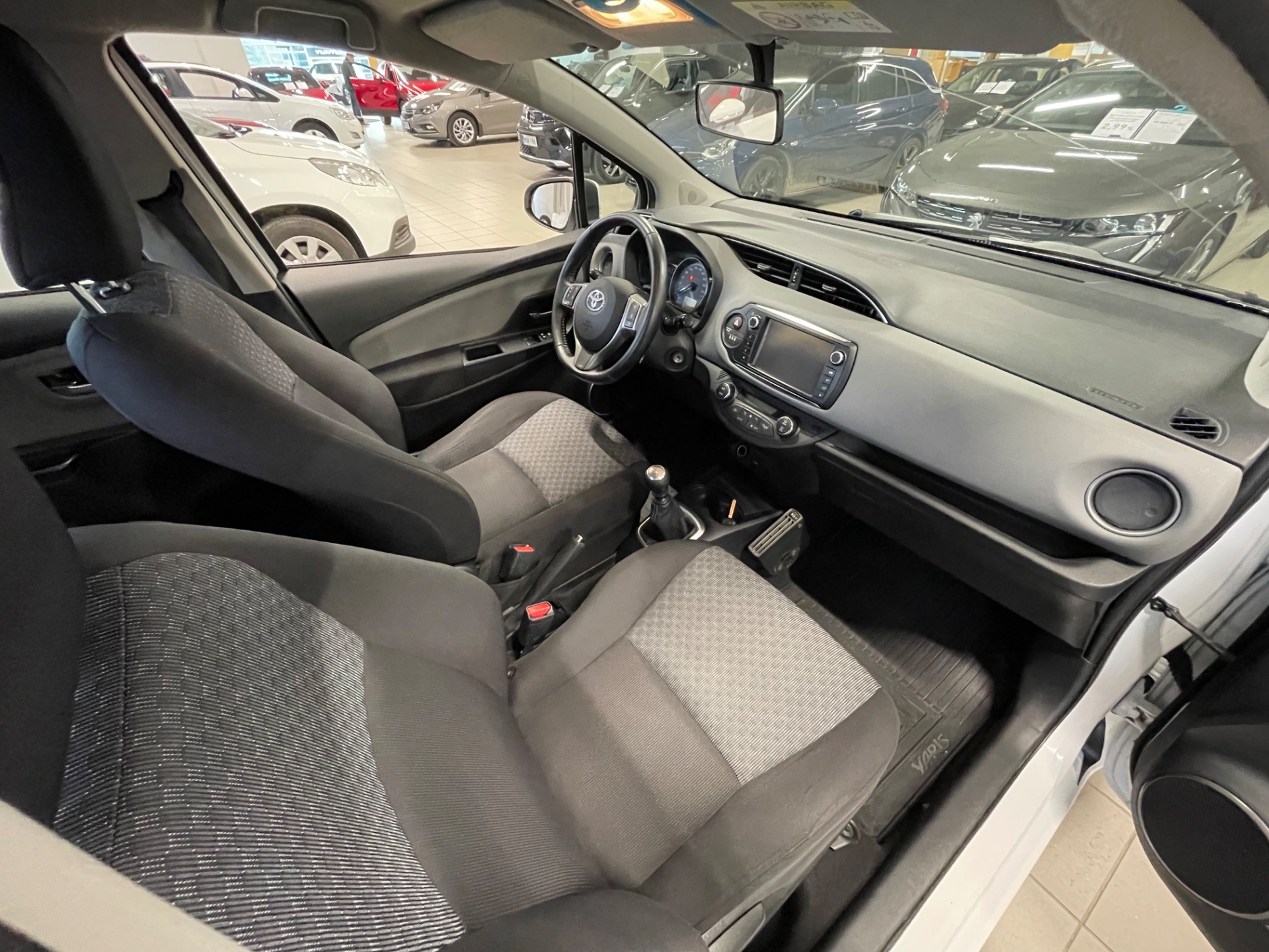TOYOTA YARIS 1,33 Dual VVT-i Active 5ov /Korkotarjous 2,99% + kulut