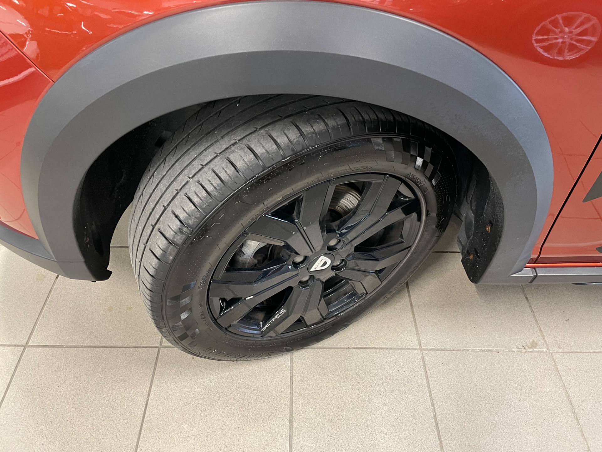 DACIA Jogger TCe 110 Extreme 7p / Täydellinen merkkiliikkeen huoltokirja