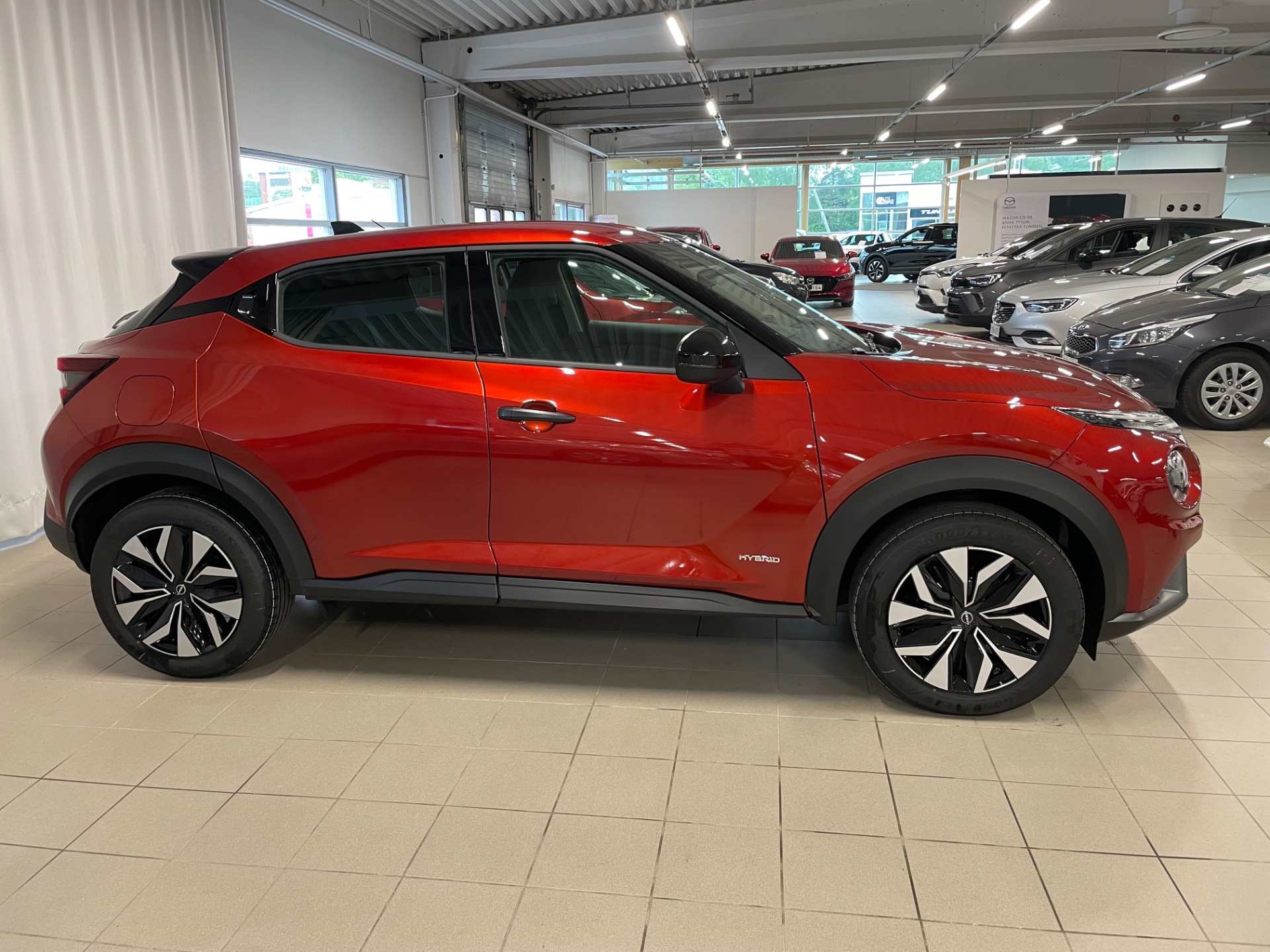 Nissan Juke DIG-T 143HP 4AMT Acenta HEV MY24 Summer / Hybrid Juke huikeaan kesähintaan