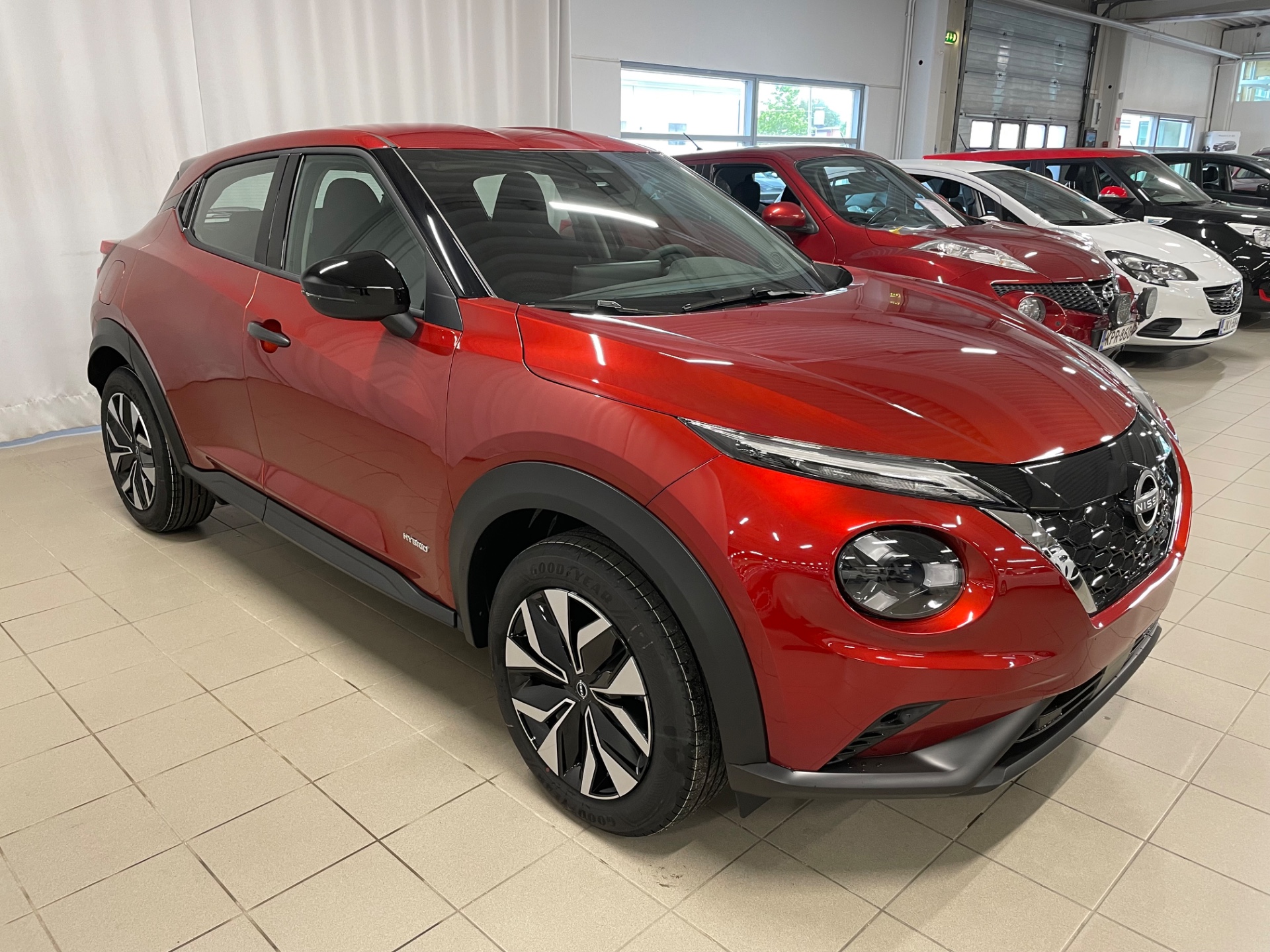 Nissan Juke DIG-T 143HP 4AMT Acenta HEV MY24 Summer / Hybrid Juke huikeaan kesähintaan