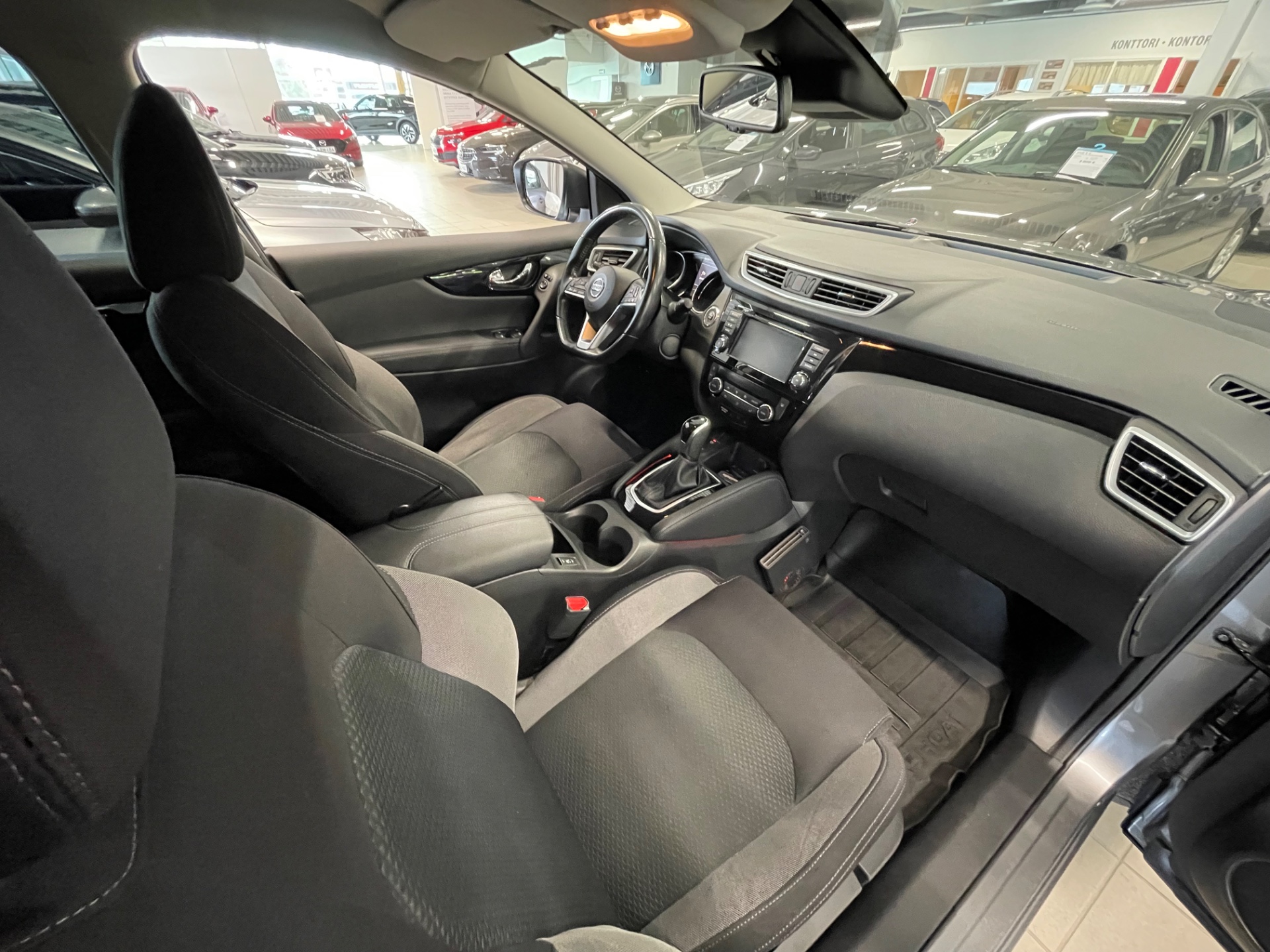NISSAN Qashqai DIG-T 160 N-Connecta 2WD DCT MY19