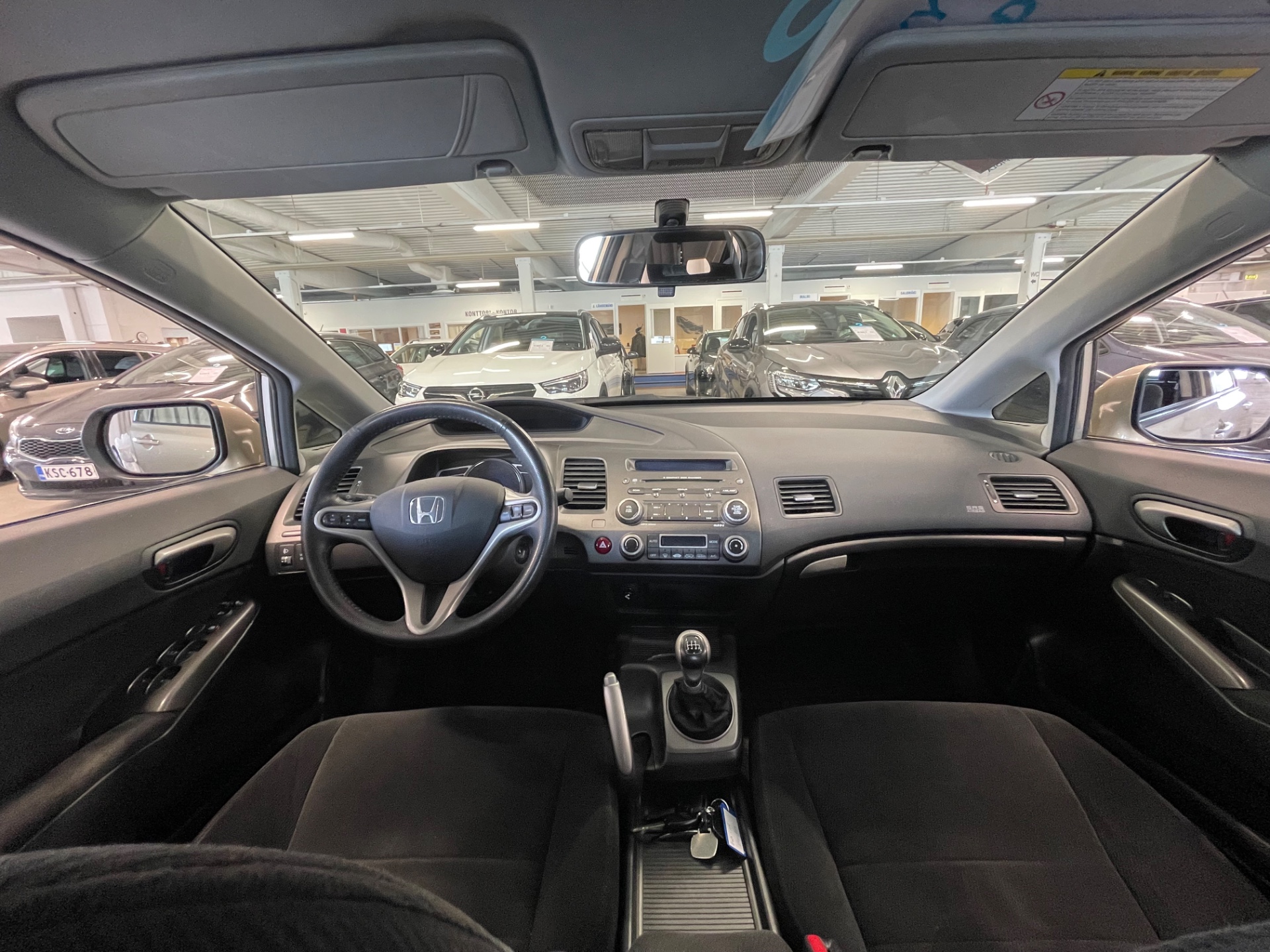 HONDA CIVIC 4D 1,8i Executive