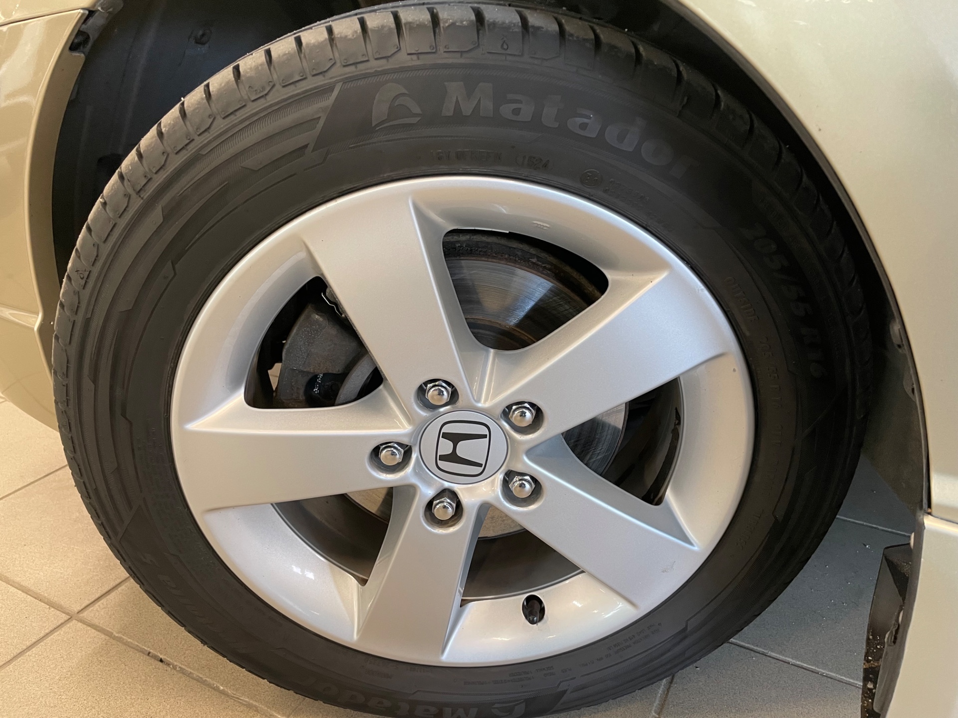 HONDA CIVIC 4D 1,8i Executive