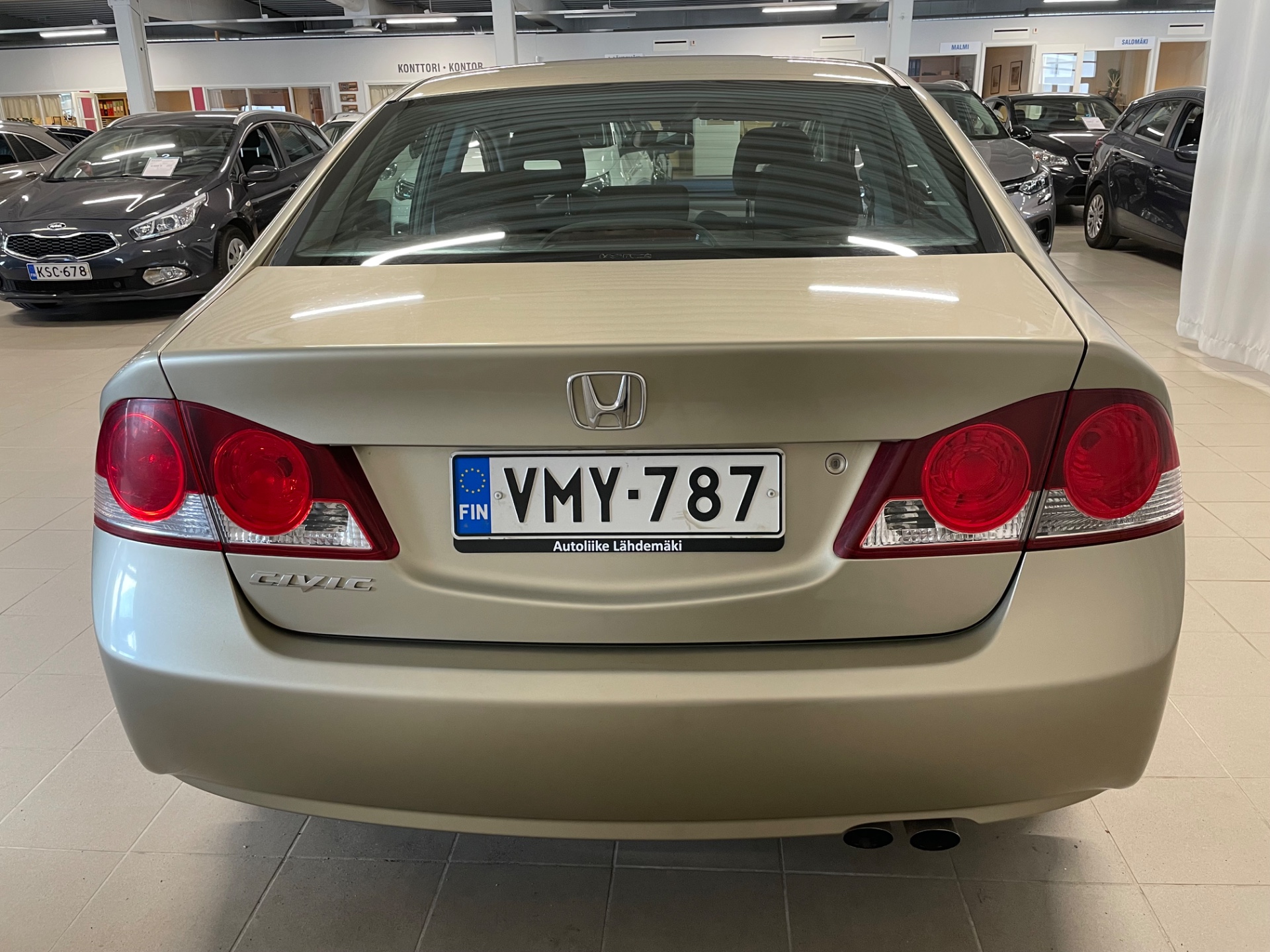 HONDA CIVIC 4D 1,8i Executive