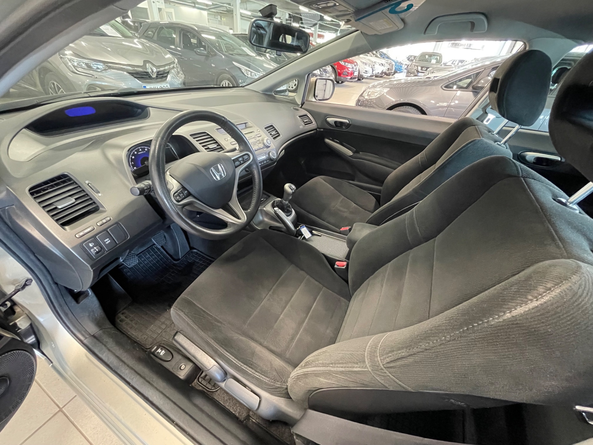 HONDA CIVIC 4D 1,8i Executive