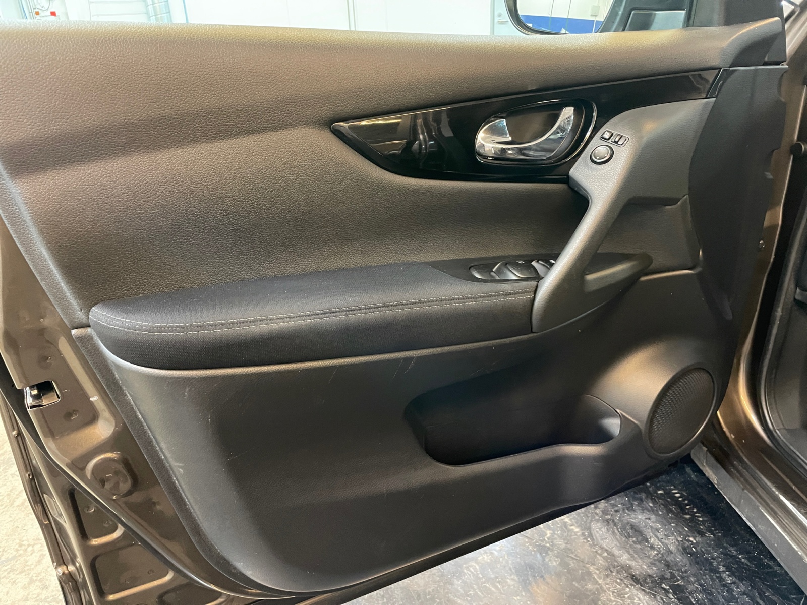 NISSAN Qashqai 11