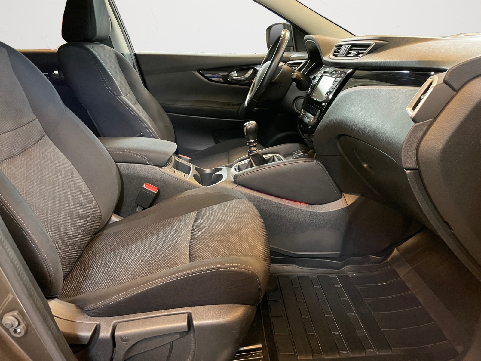 NISSAN Qashqai 17