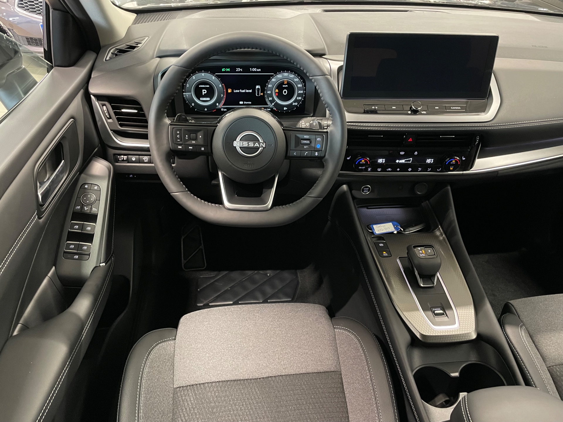 Nissan Qashqai MHEV 158 Xtronic 2WD N-Connecta 2-tone MY24