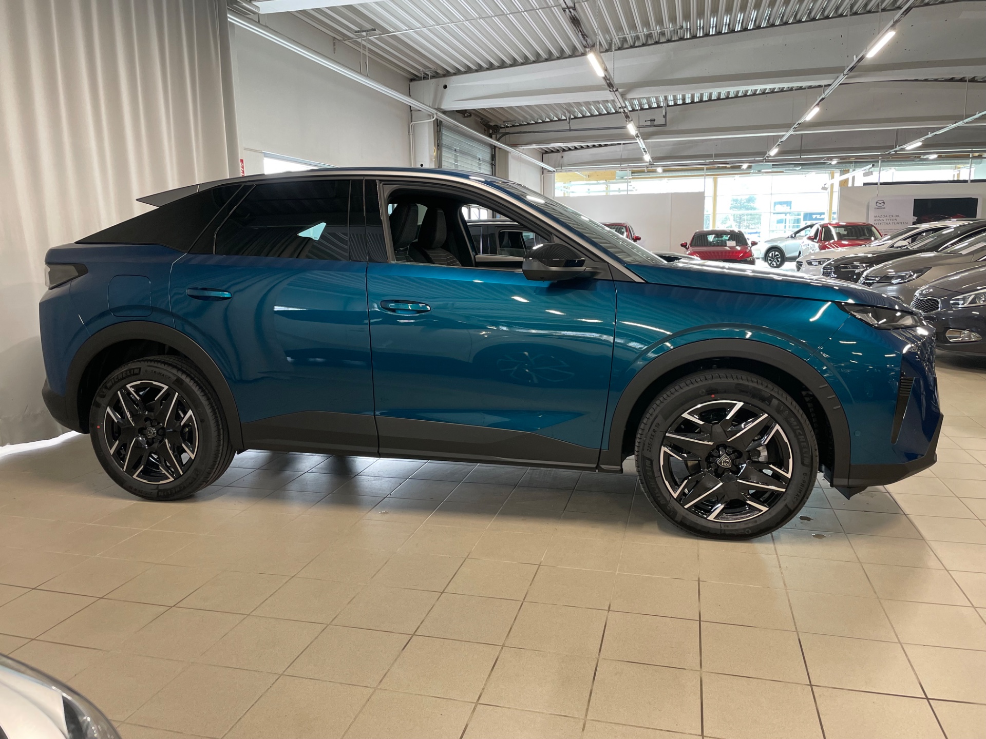 Peugeot 3008 Allure Edition Hybrid 145 Automaatti/ rahoitus 0% korko ja 0€ kulut