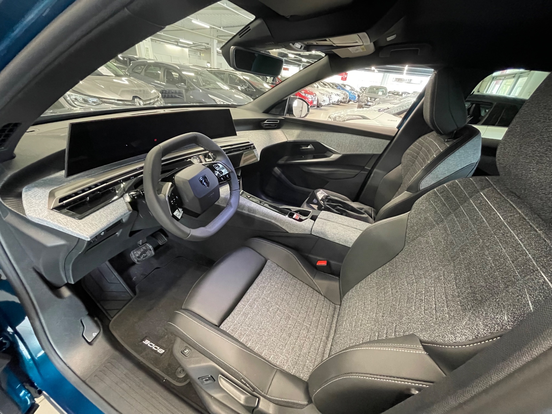 Peugeot 3008 Allure Edition Hybrid 145 Automaatti/ rahoitus 0% korko ja 0€ kulut