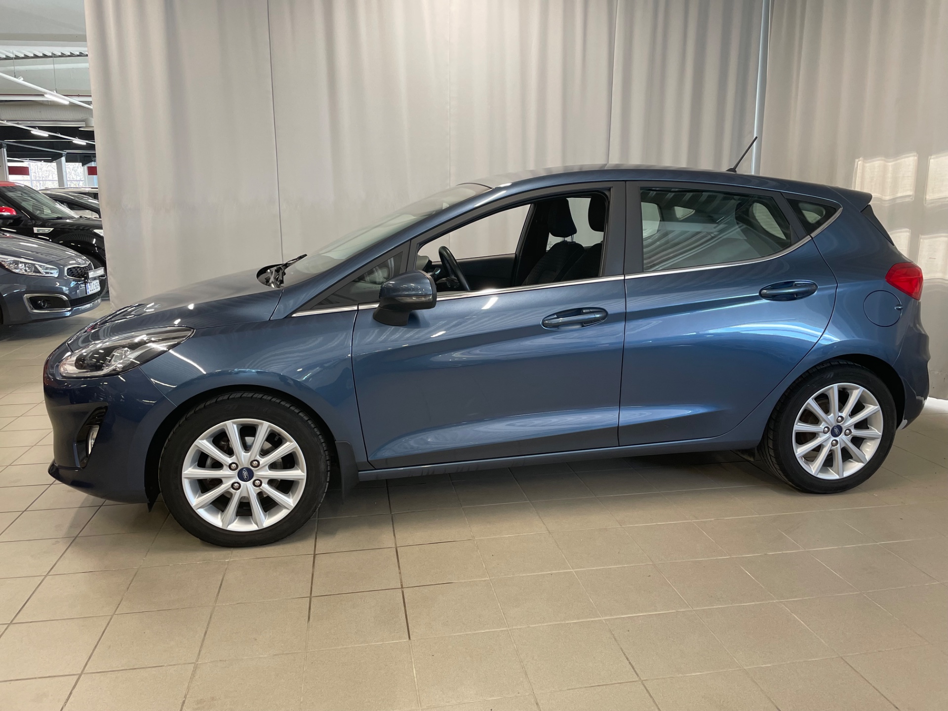 FORD FIESTA 1,0 EcoBoost 100hv M6 Titanium 5-ovinen