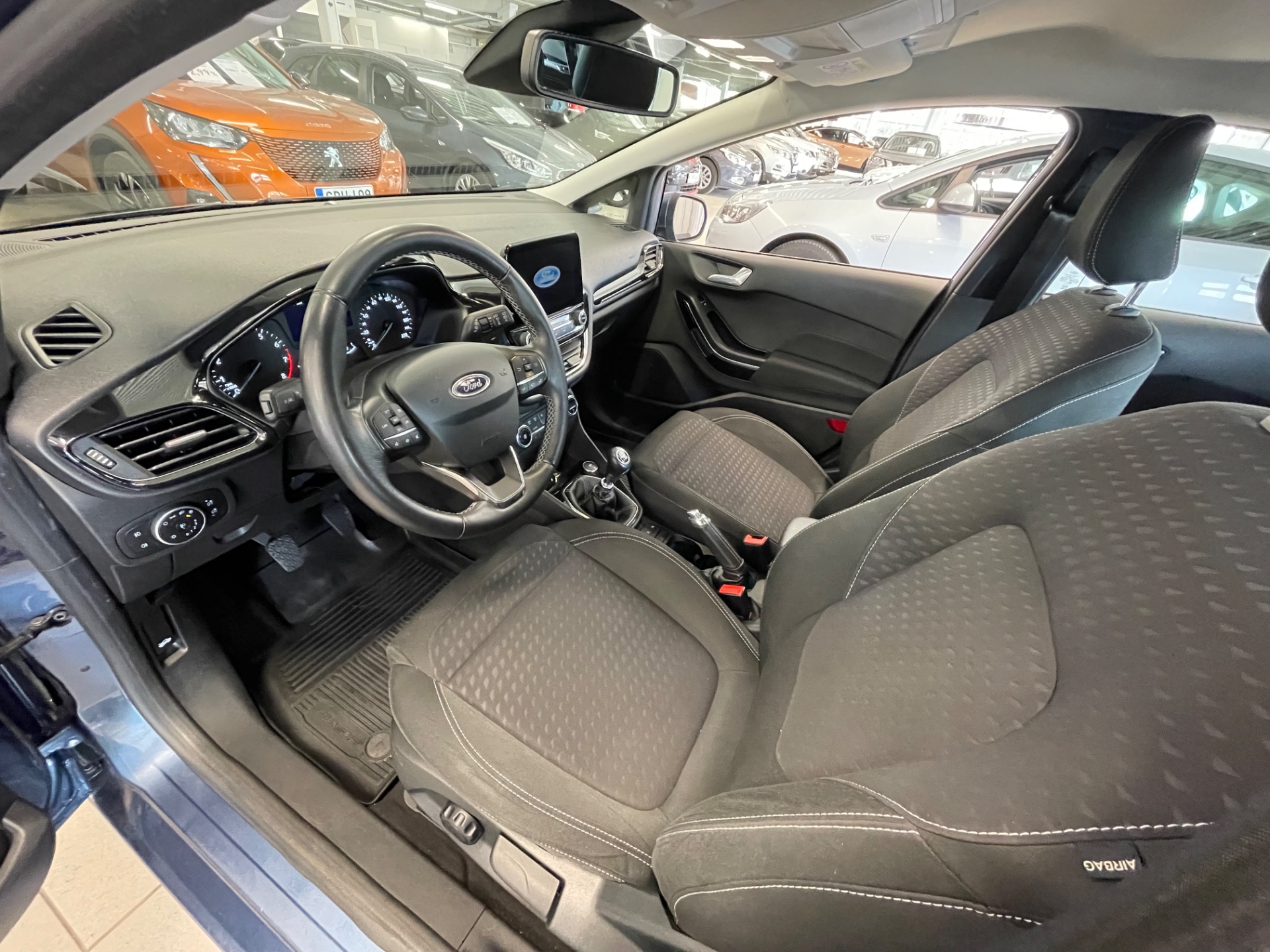 FORD FIESTA 1,0 EcoBoost 100hv M6 Titanium 5-ovinen