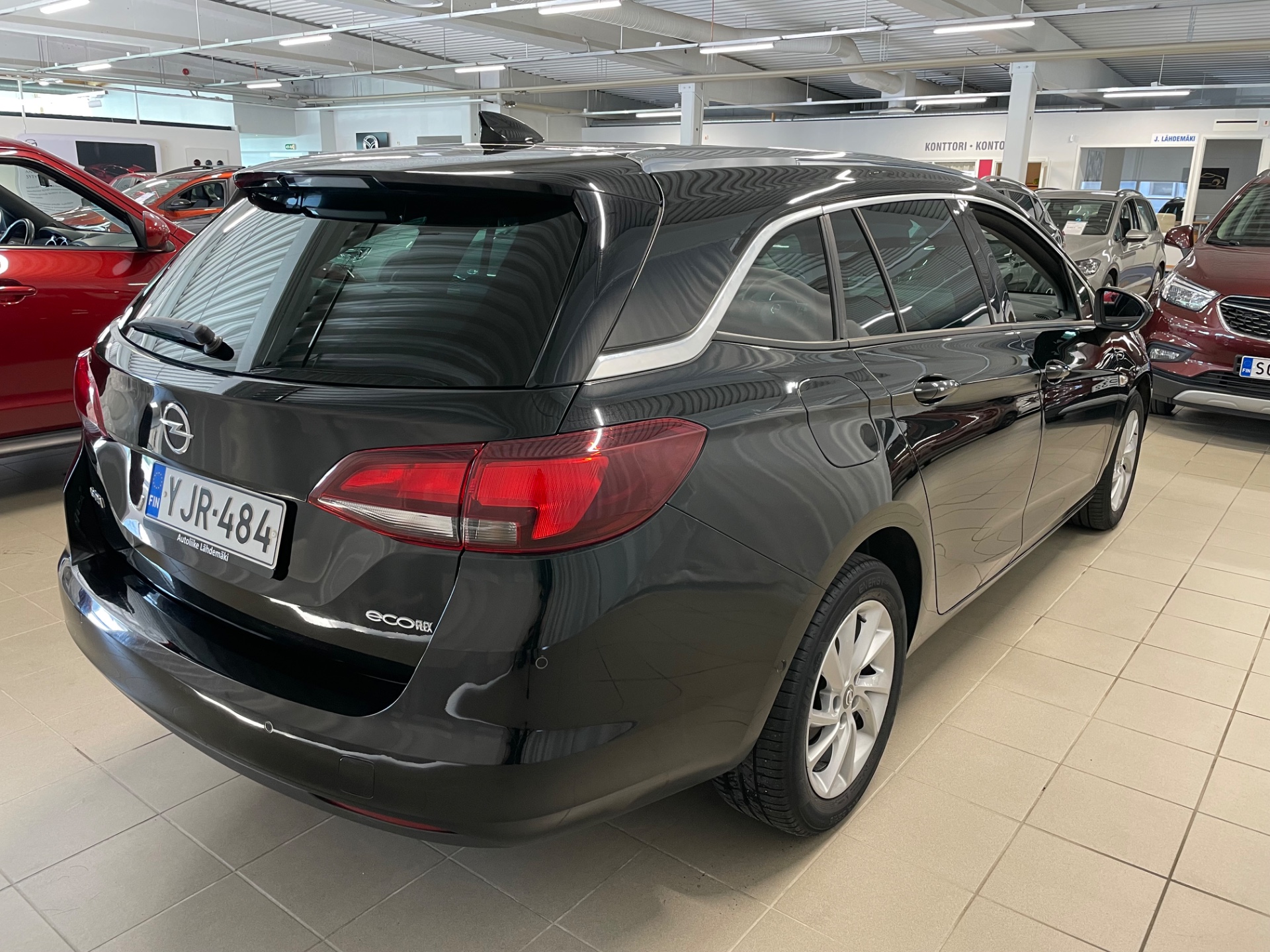 OPEL ASTRA Sports Tourer Innovation 1,0 Turbo Start/Stop 77kW ECT5 / Juuri huollettu