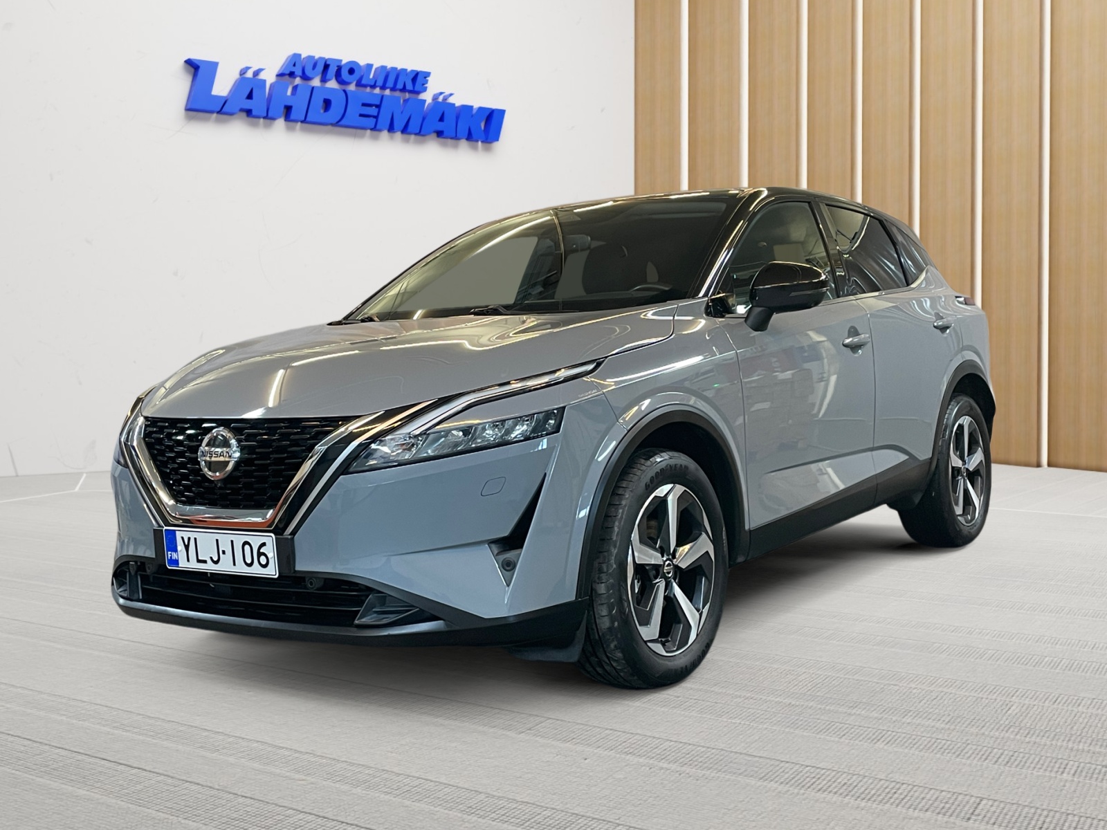 Nissan Qashqai 1
