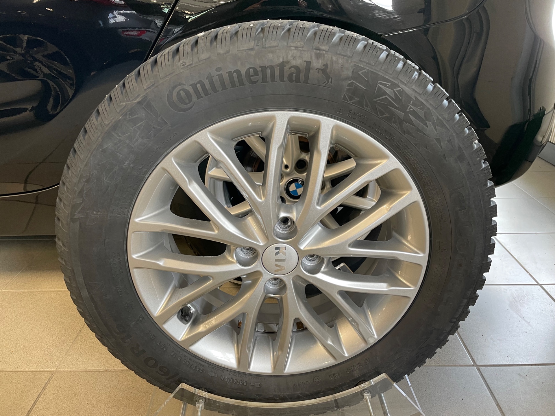 KIA Stonic 1,0 T-GDI ISG 100hv EX EcoDynamics / 1 Omistaja / Täydellinen merkkiliikkeen huoltokirja