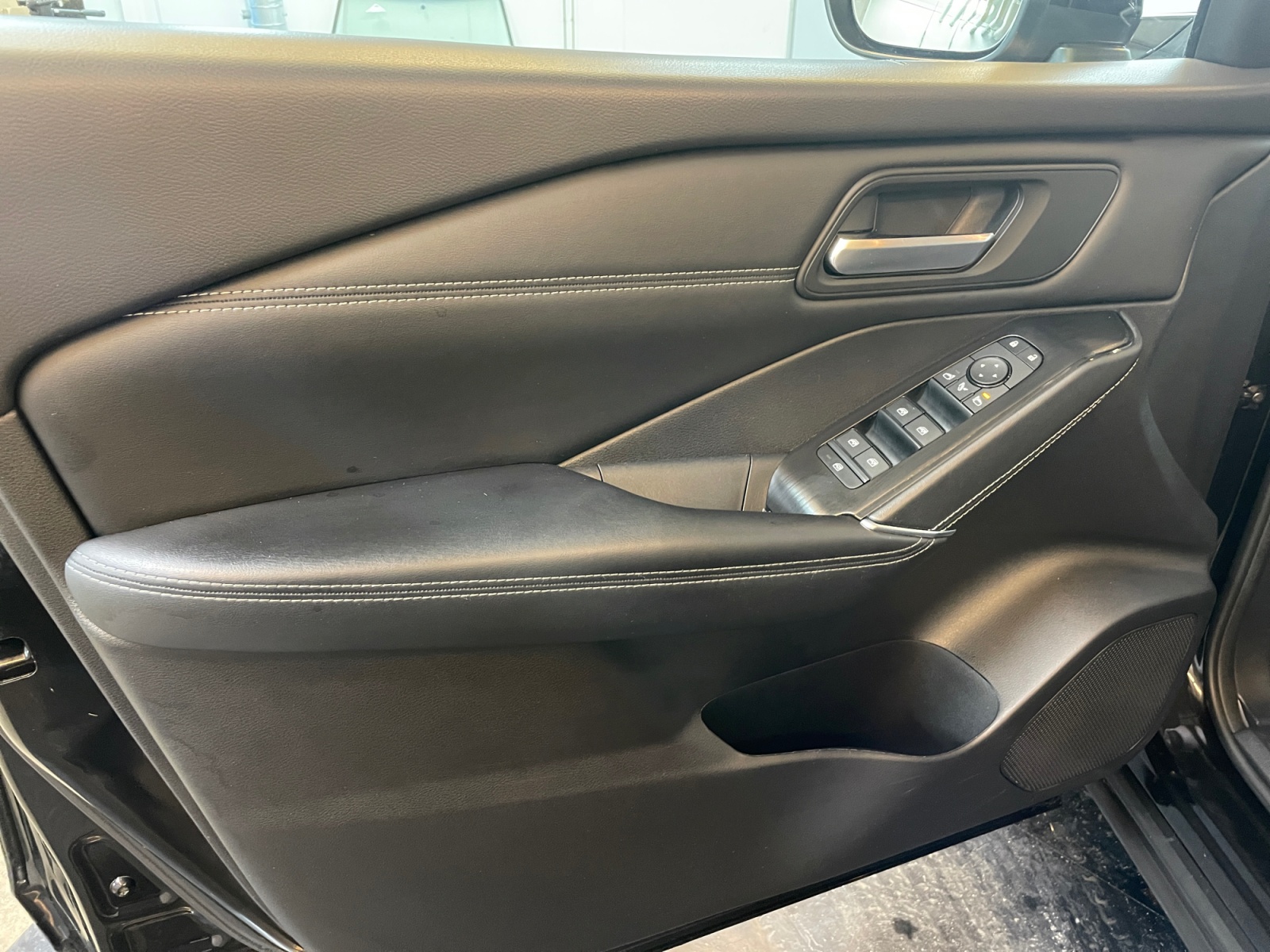 Nissan Qashqai 11