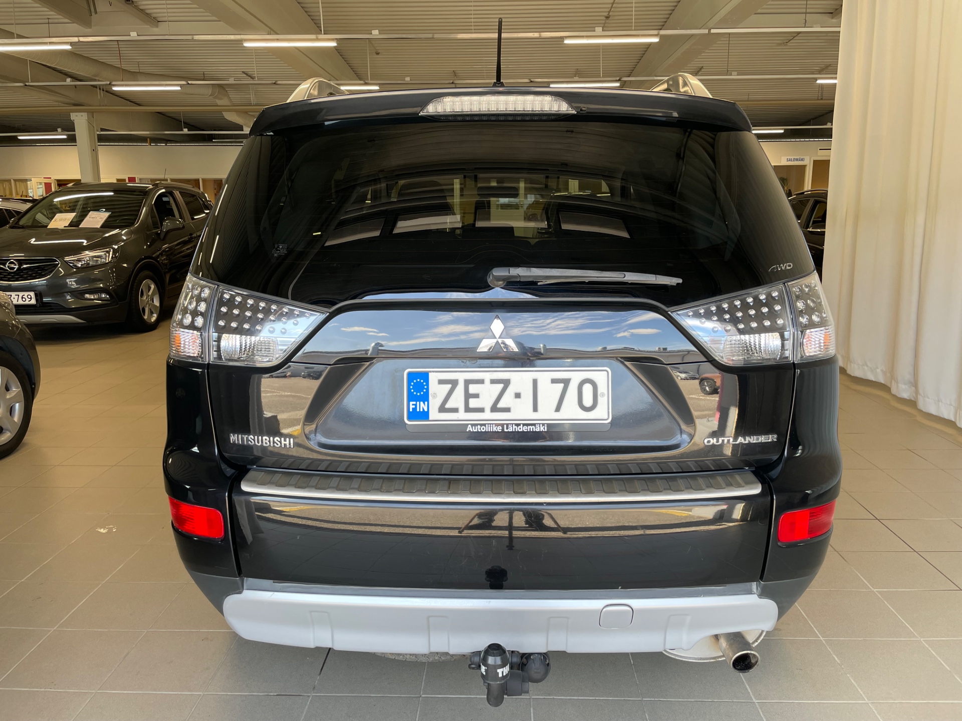 MITSUBISHI Outlander 2,4 MIVEC Intense MT Business