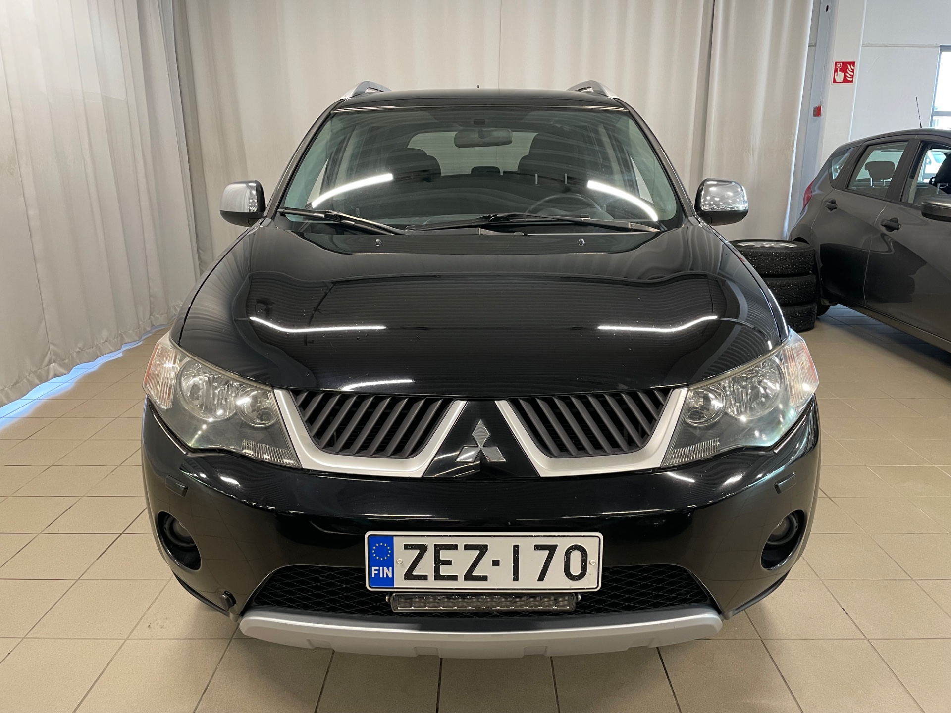MITSUBISHI Outlander 2,4 MIVEC Intense MT Business