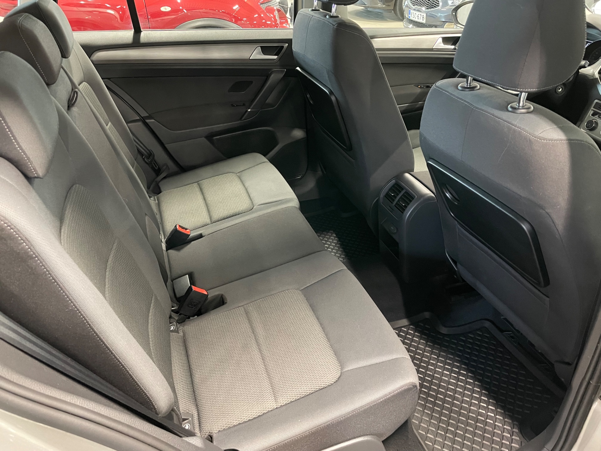 VOLKSWAGEN Golf Sportsvan Comfortline 1,2 TSI 81 kW (110 hv) DSG-automaatti / Siistikuntoinen / Jakohihna vaihdettu /