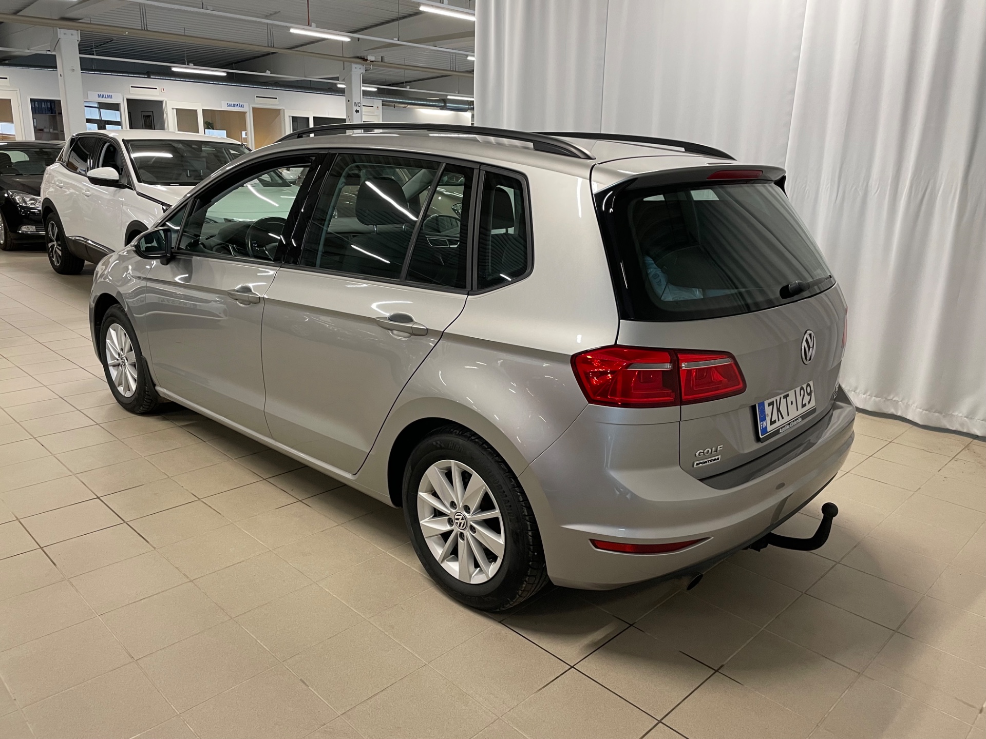 VOLKSWAGEN Golf Sportsvan Comfortline 1,2 TSI 81 kW (110 hv) DSG-automaatti / Siistikuntoinen / Jakohihna vaihdettu /