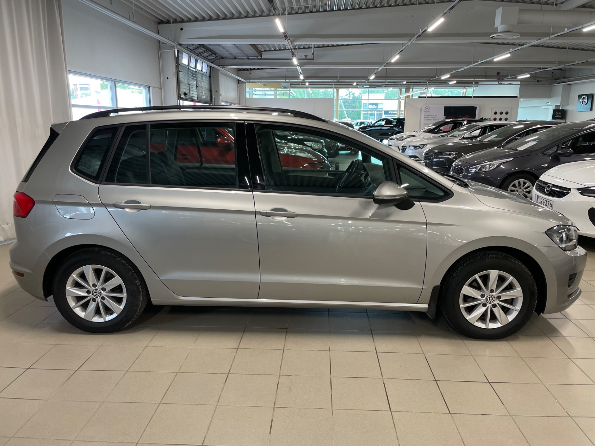 VOLKSWAGEN Golf Sportsvan Comfortline 1,2 TSI 81 kW (110 hv) DSG-automaatti / Siistikuntoinen / Jakohihna vaihdettu /