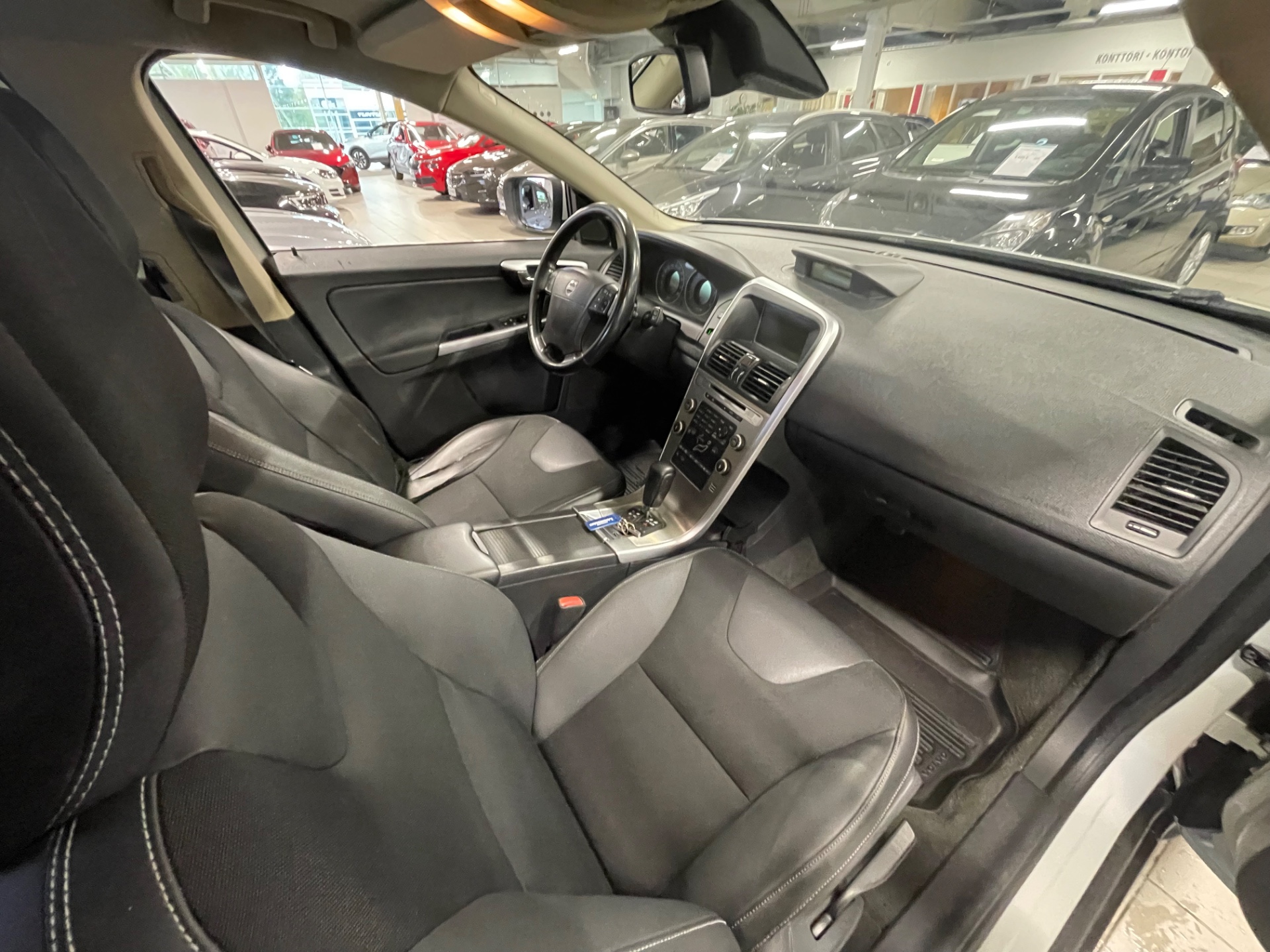 VOLVO XC60 D5 AWD Momentum aut