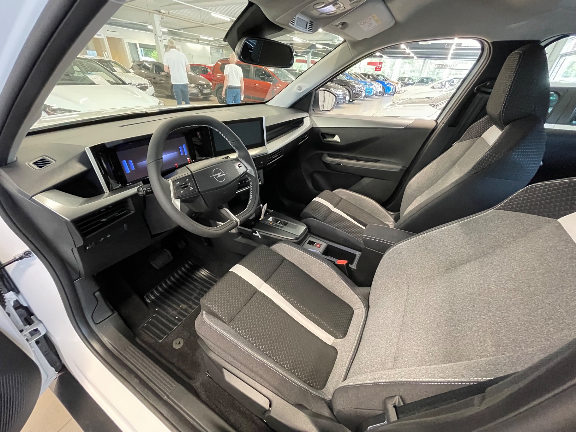 Opel Frontera GS Launch Edition Hybrid 145 Automaatti