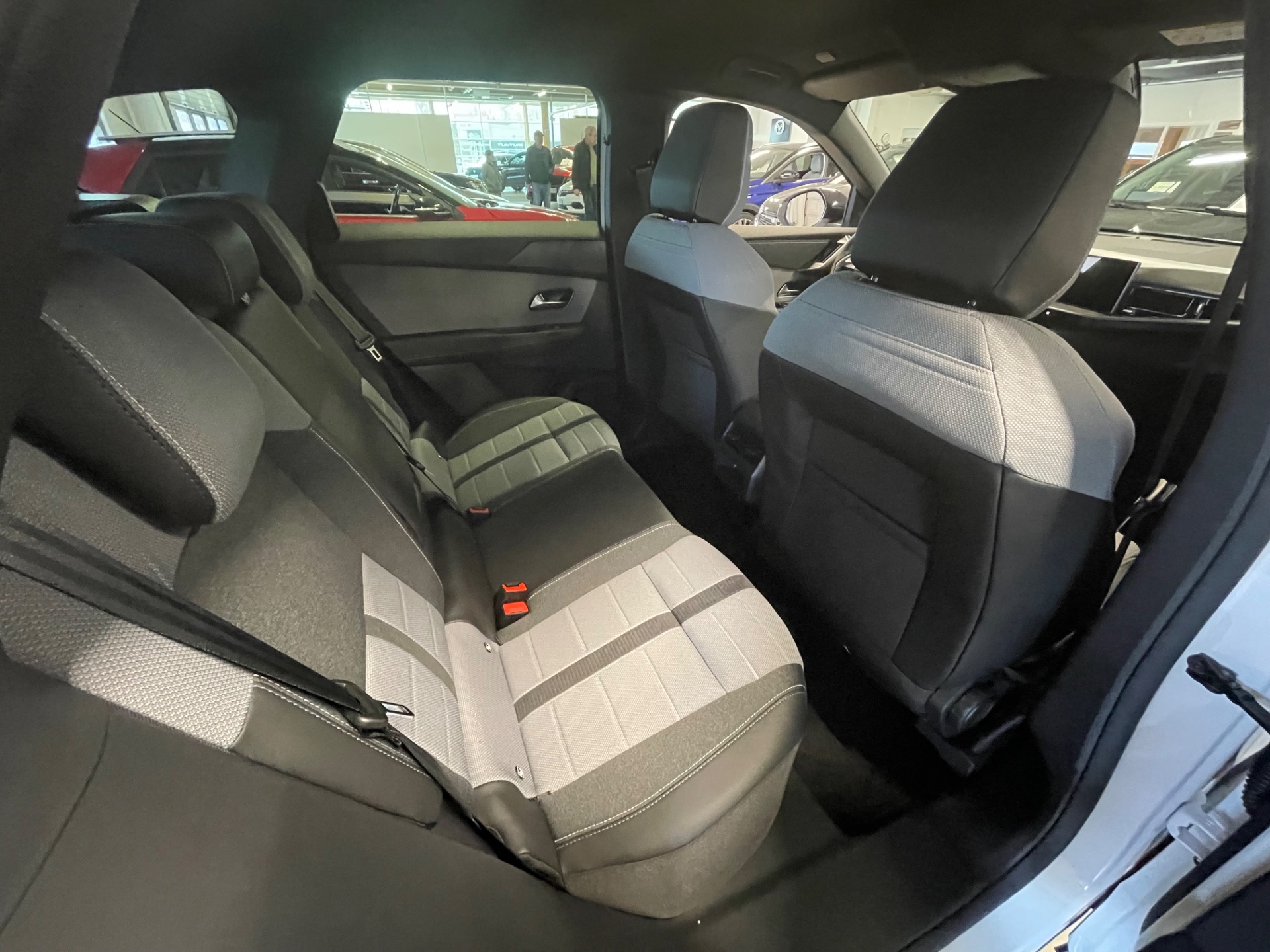 Opel Grandland 11