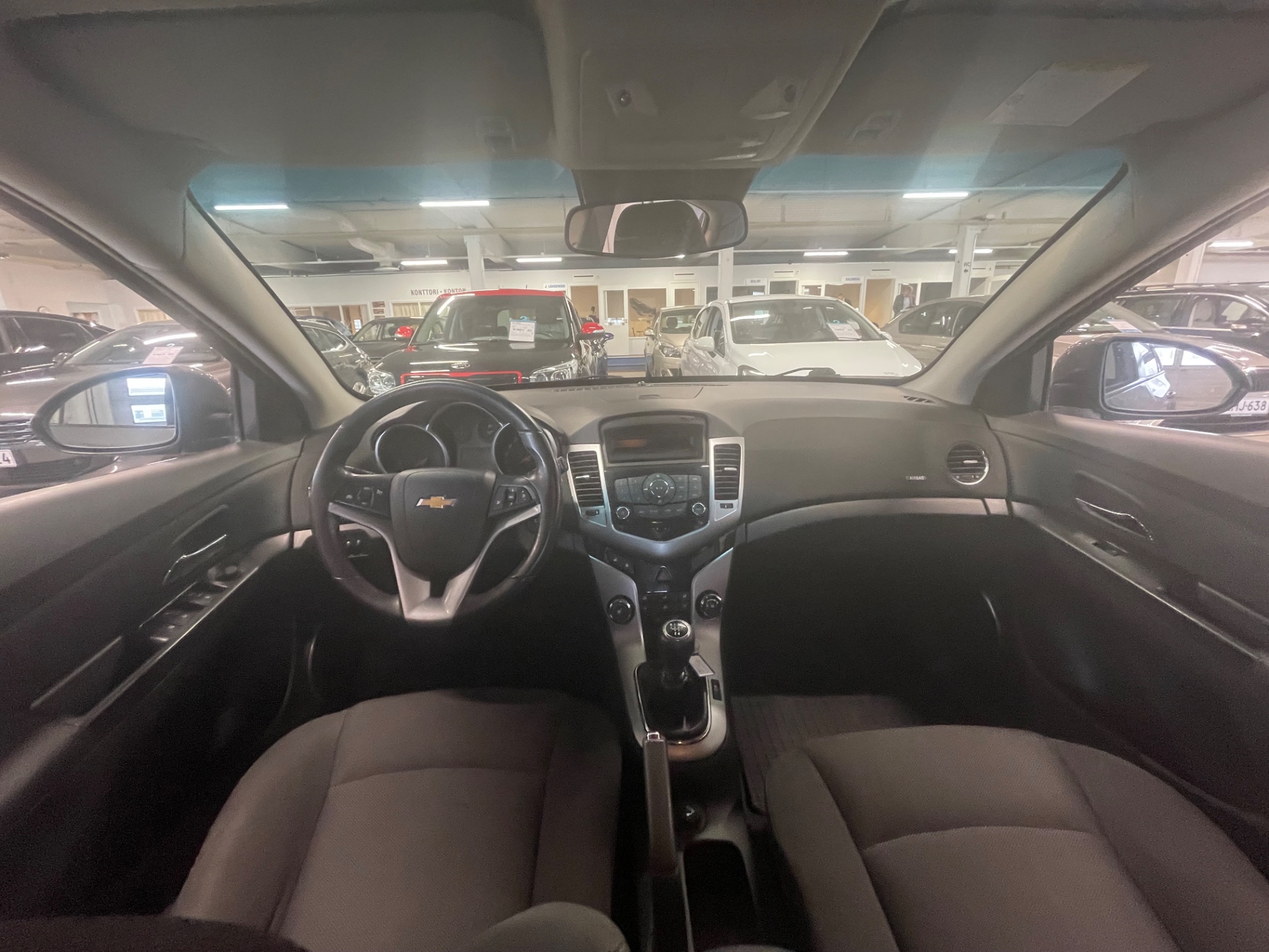 CHEVROLET Cruze 5-ov LT 1,6 91kW MT5 / Hyvin huollettu / Siisti kuntoinen