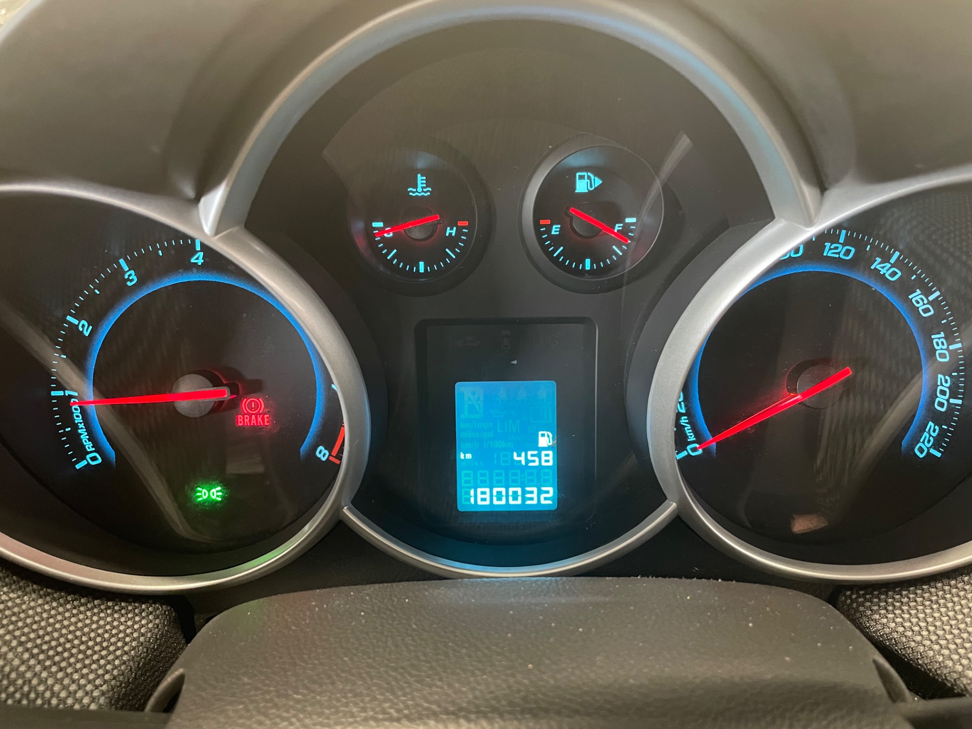 CHEVROLET Cruze 5-ov LT 1,6 91kW MT5 / Hyvin huollettu / Siisti kuntoinen