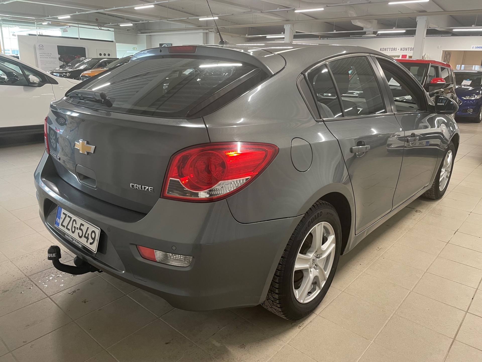 CHEVROLET Cruze 5-ov LT 1,6 91kW MT5 / Hyvin huollettu / Siisti kuntoinen