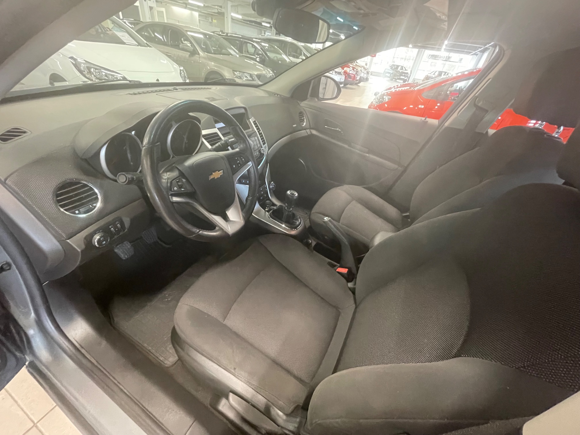 CHEVROLET Cruze 5-ov LT 1,6 91kW MT5 / Hyvin huollettu / Siisti kuntoinen