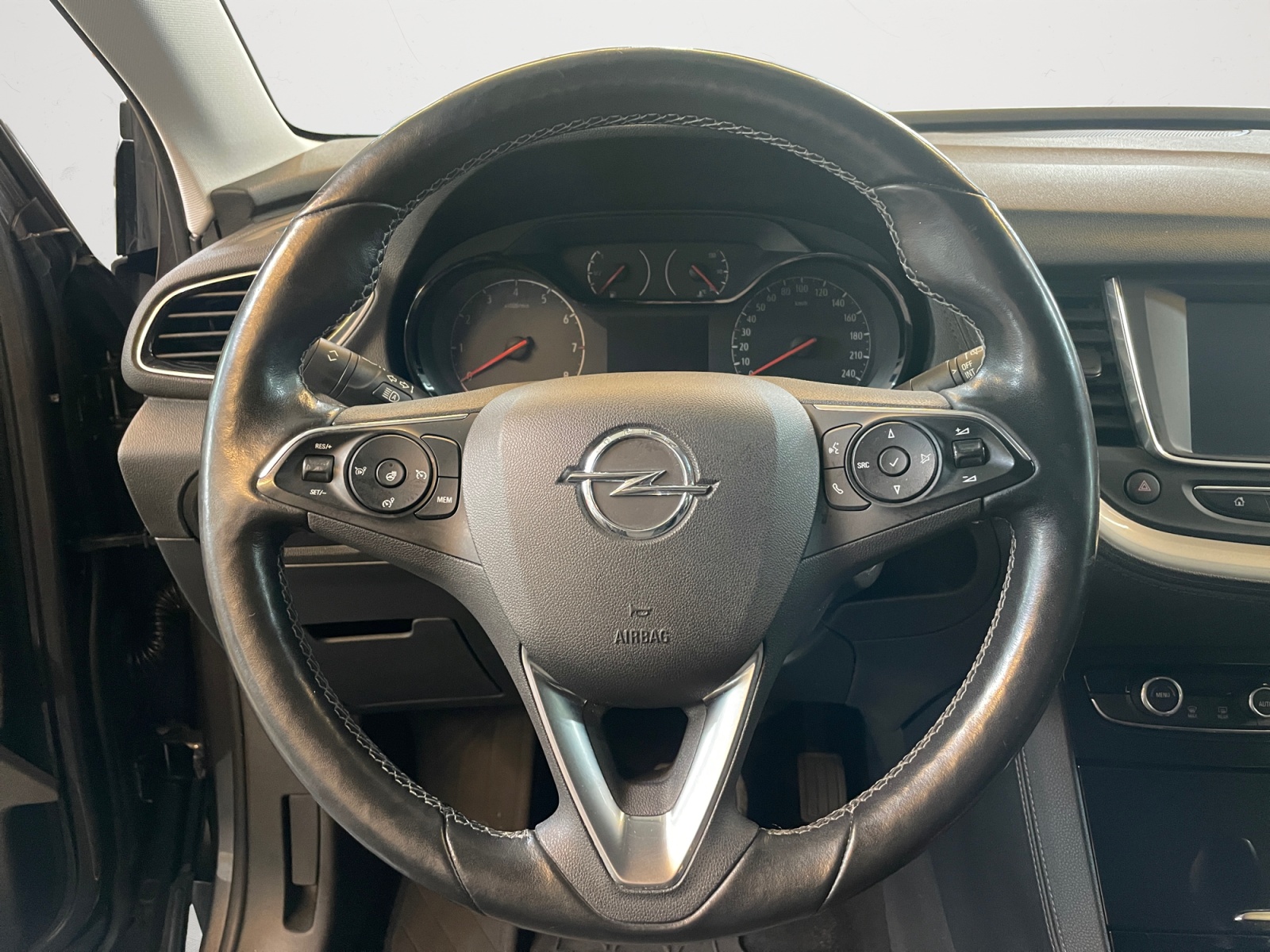 OPEL GRANDLAND X 13