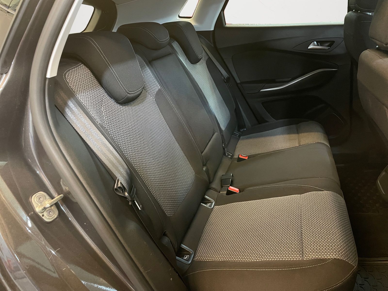 OPEL GRANDLAND X 18