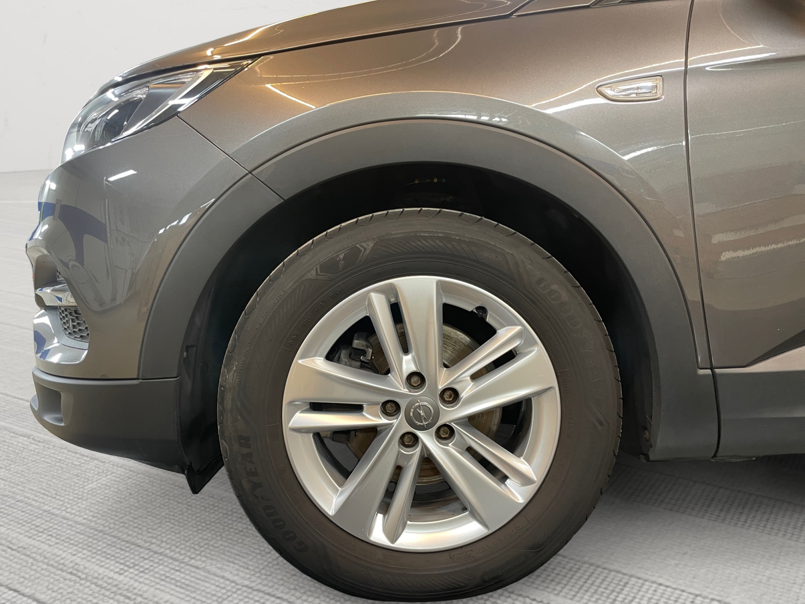 OPEL GRANDLAND X 9