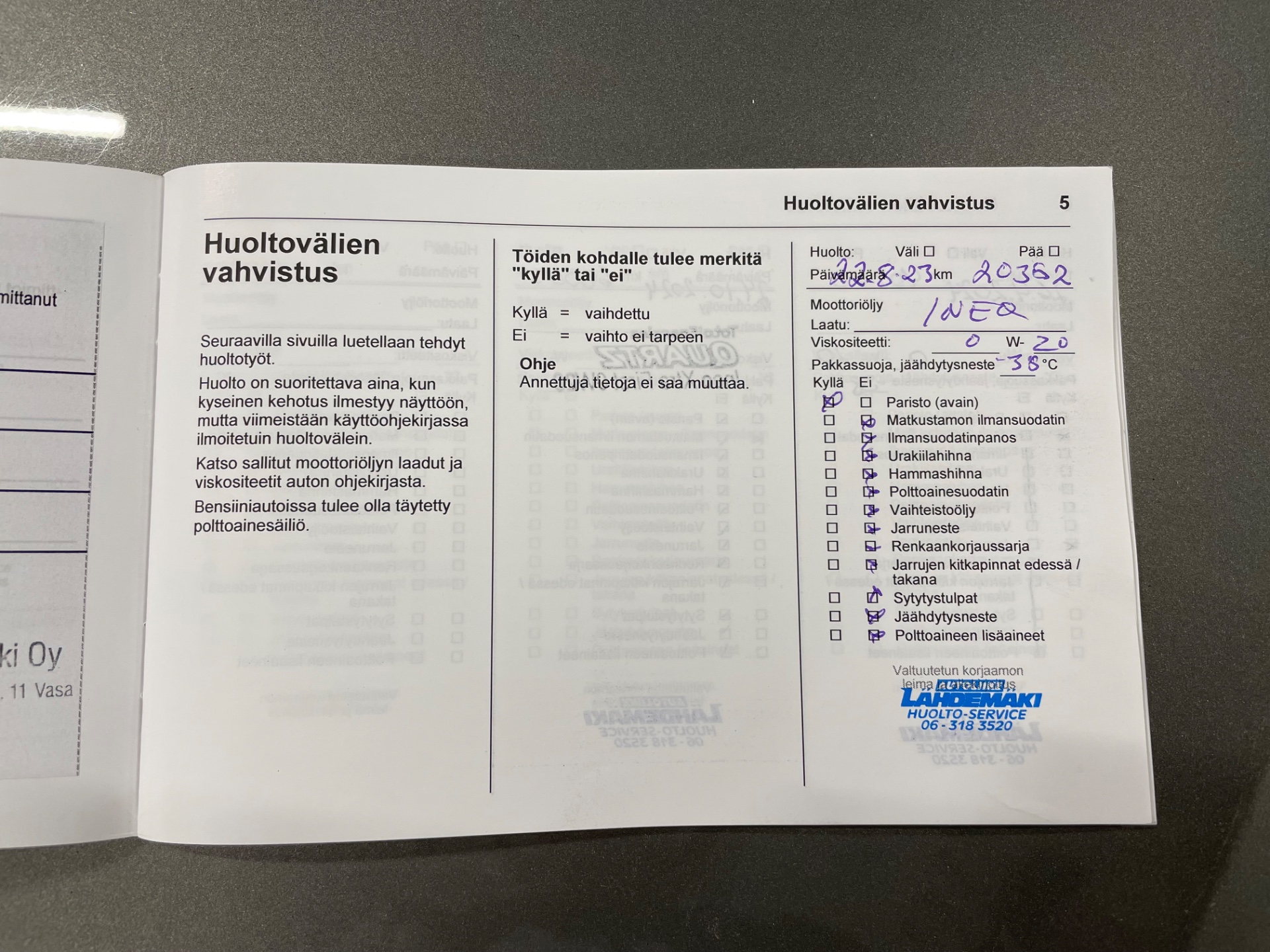 OPEL Crossland Comfort 130 Turbo A / Vetokoukku /Lämmitettävä tuulilasi ja ratti